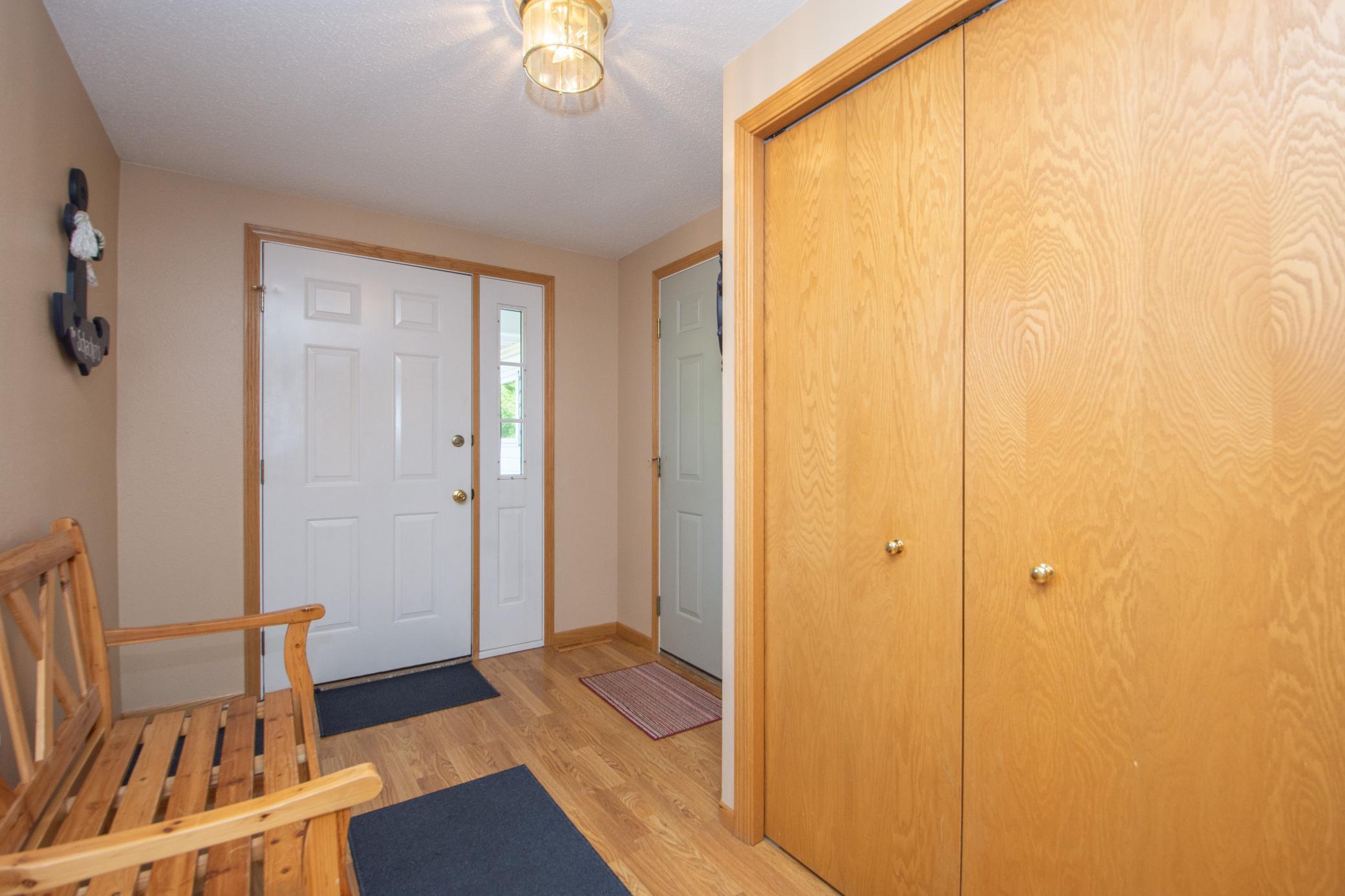 1999 single family home for sale at 1519 Sunset Boulevard in Hawley, MN — 4 bed, 2 bath (photo 4 of 47)