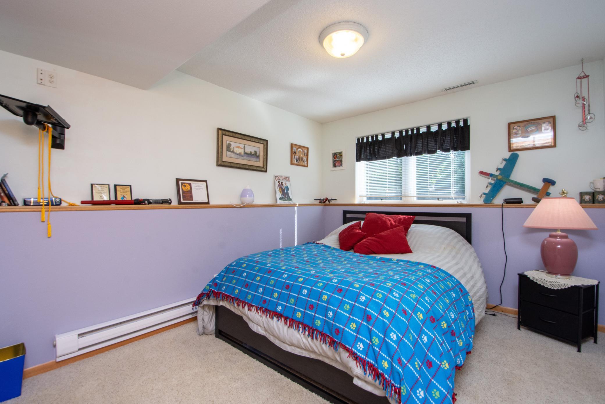 1999 single family home for sale at 1519 Sunset Boulevard in Hawley, MN — 4 bed, 2 bath (photo 32 of 47)