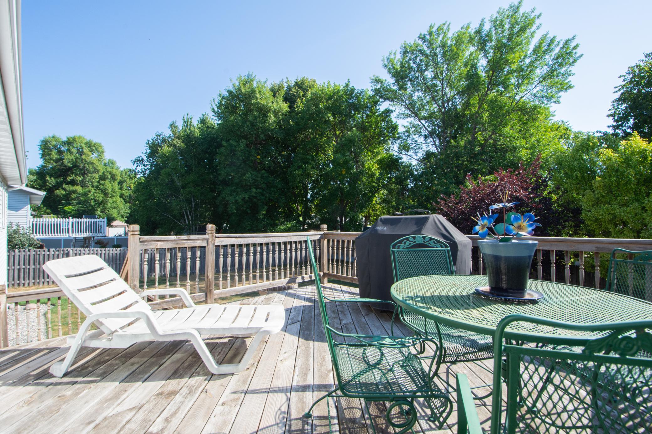 1999 single family home for sale at 1519 Sunset Boulevard in Hawley, MN — 4 bed, 2 bath (photo 39 of 47)