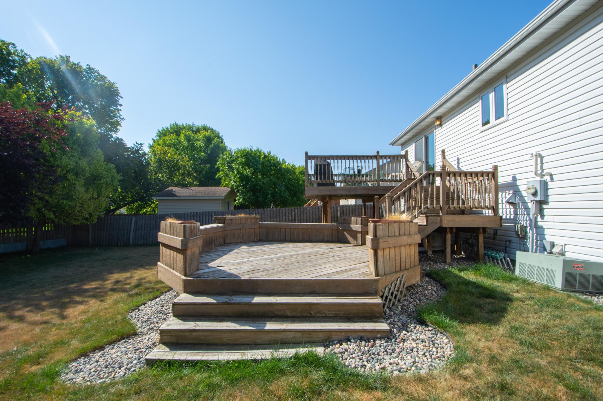1999 single family home for sale at 1519 Sunset Boulevard in Hawley, MN — 4 bed, 2 bath (photo 42 of 47)