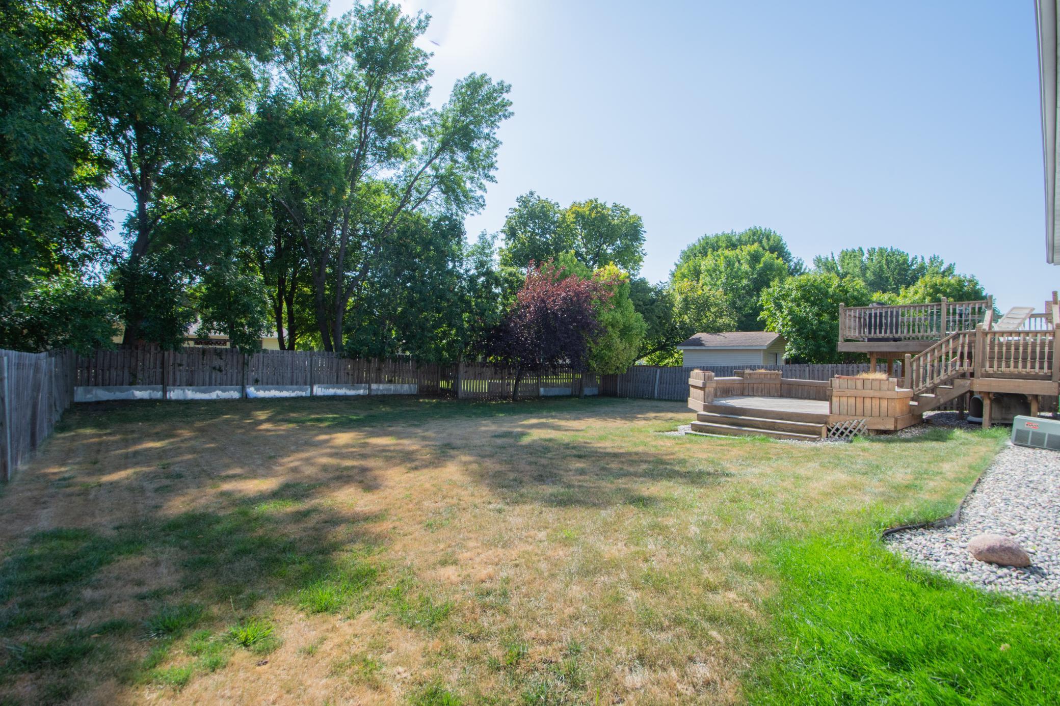 1999 single family home for sale at 1519 Sunset Boulevard in Hawley, MN — 4 bed, 2 bath (photo 45 of 47)