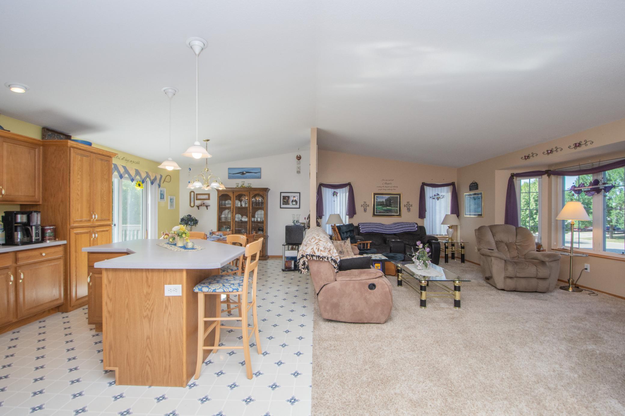 1999 single family home for sale at 1519 Sunset Boulevard in Hawley, MN — 4 bed, 2 bath (photo 6 of 47)