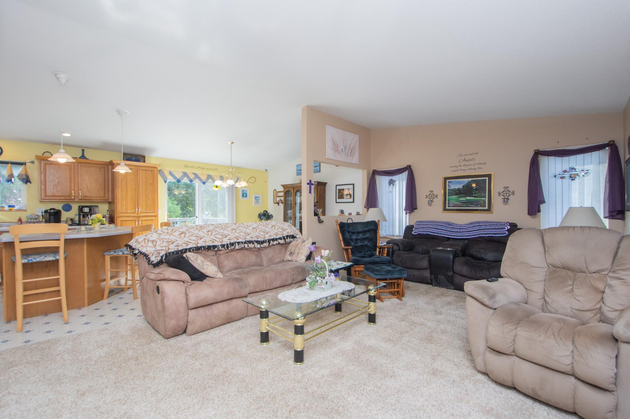 1999 single family home for sale at 1519 Sunset Boulevard in Hawley, MN — 4 bed, 2 bath (photo 7 of 47)