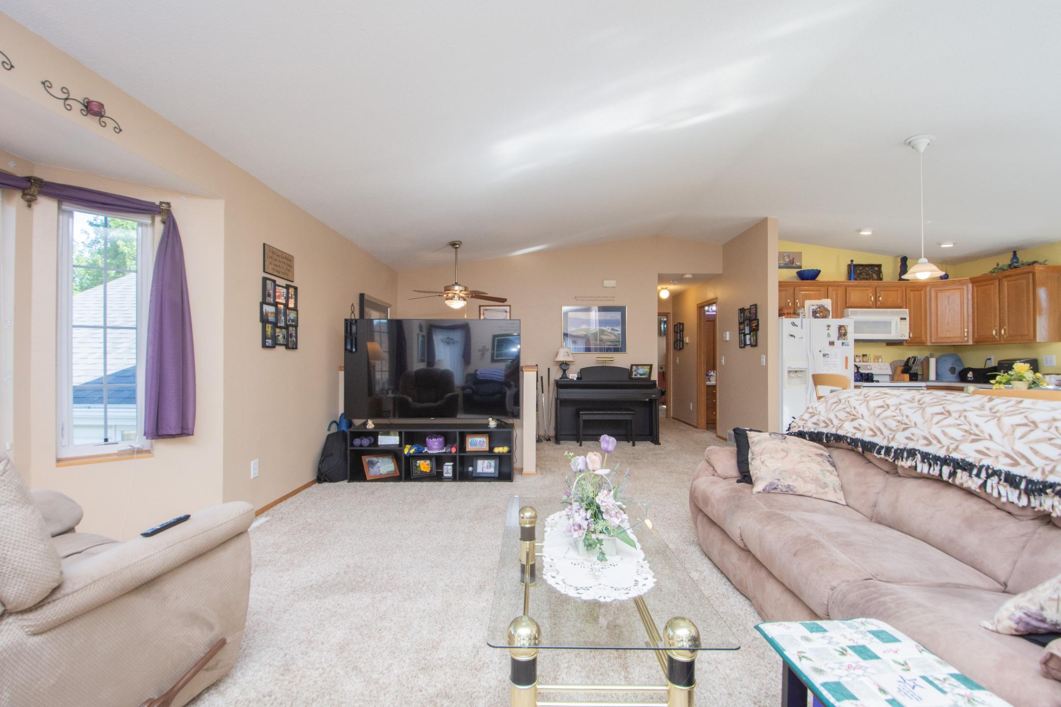 1999 single family home for sale at 1519 Sunset Boulevard in Hawley, MN — 4 bed, 2 bath (photo 8 of 47)