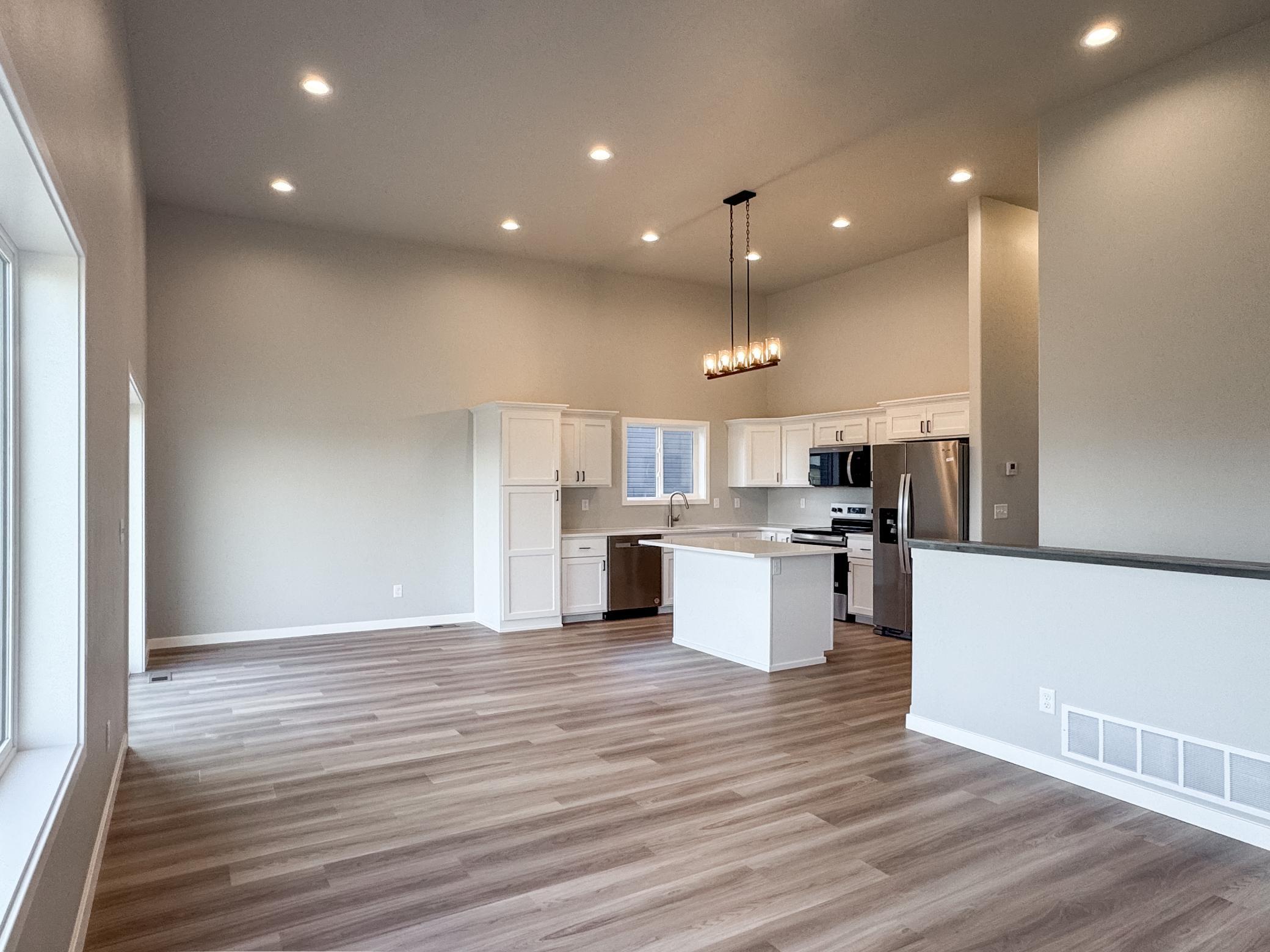 2025 single family home for sale at 1105 Jill Drive W in West Fargo, ND — 3 bed, 2 bath (photo 11 of 35)