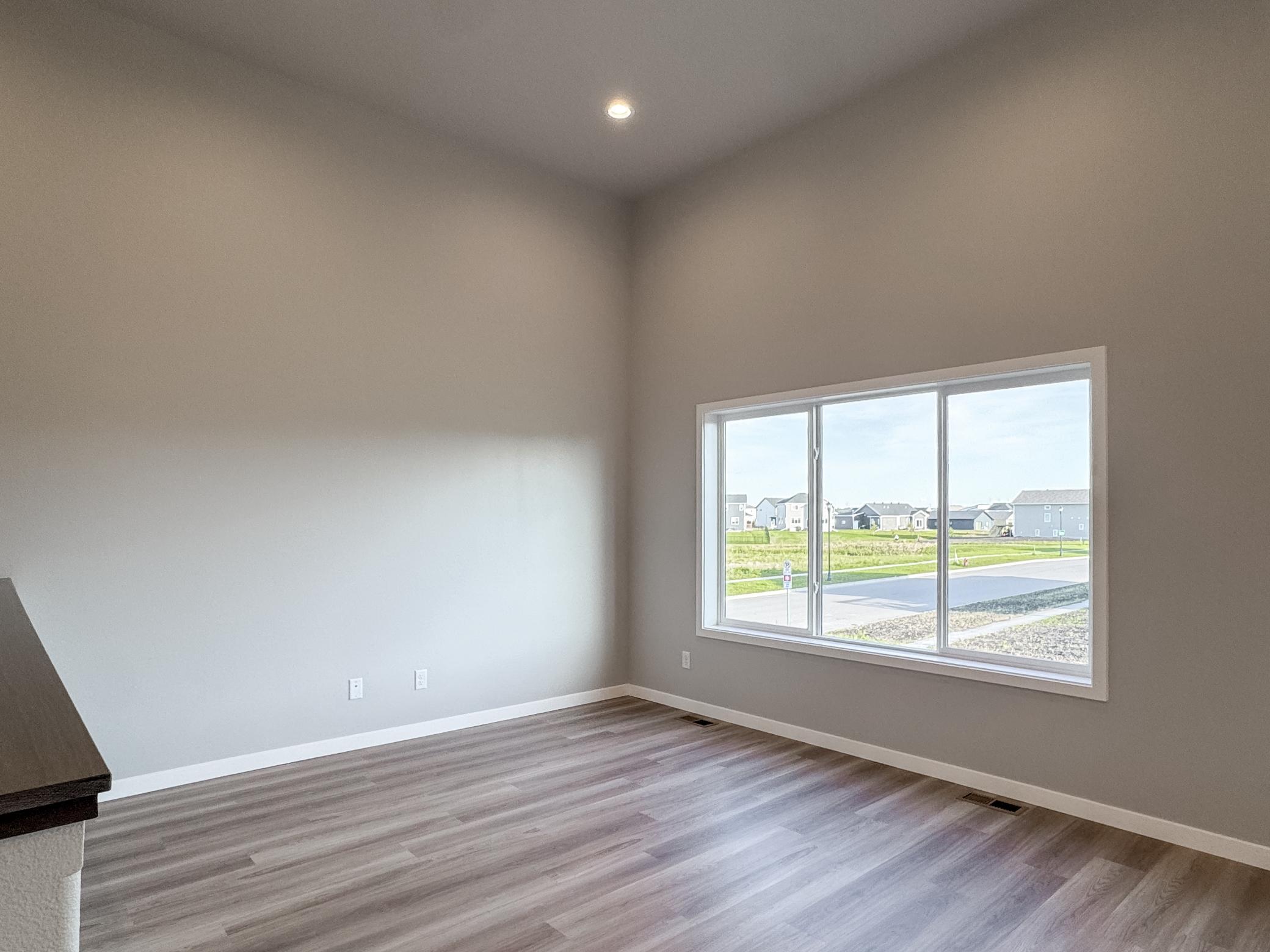 2025 single family home for sale at 1105 Jill Drive W in West Fargo, ND — 3 bed, 2 bath (photo 13 of 35)