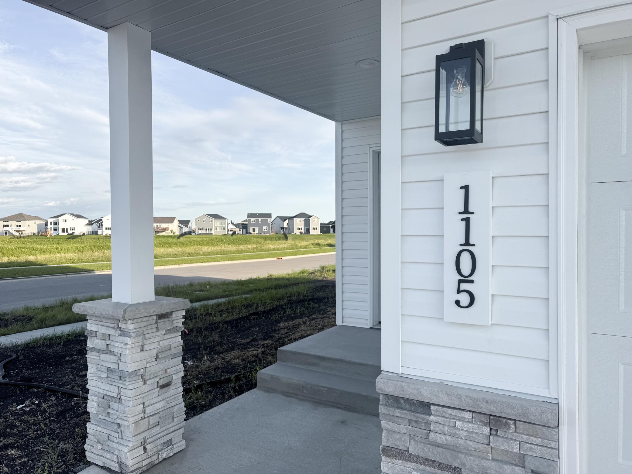 2025 single family home for sale at 1105 Jill Drive W in West Fargo, ND — 3 bed, 2 bath (photo 3 of 35)