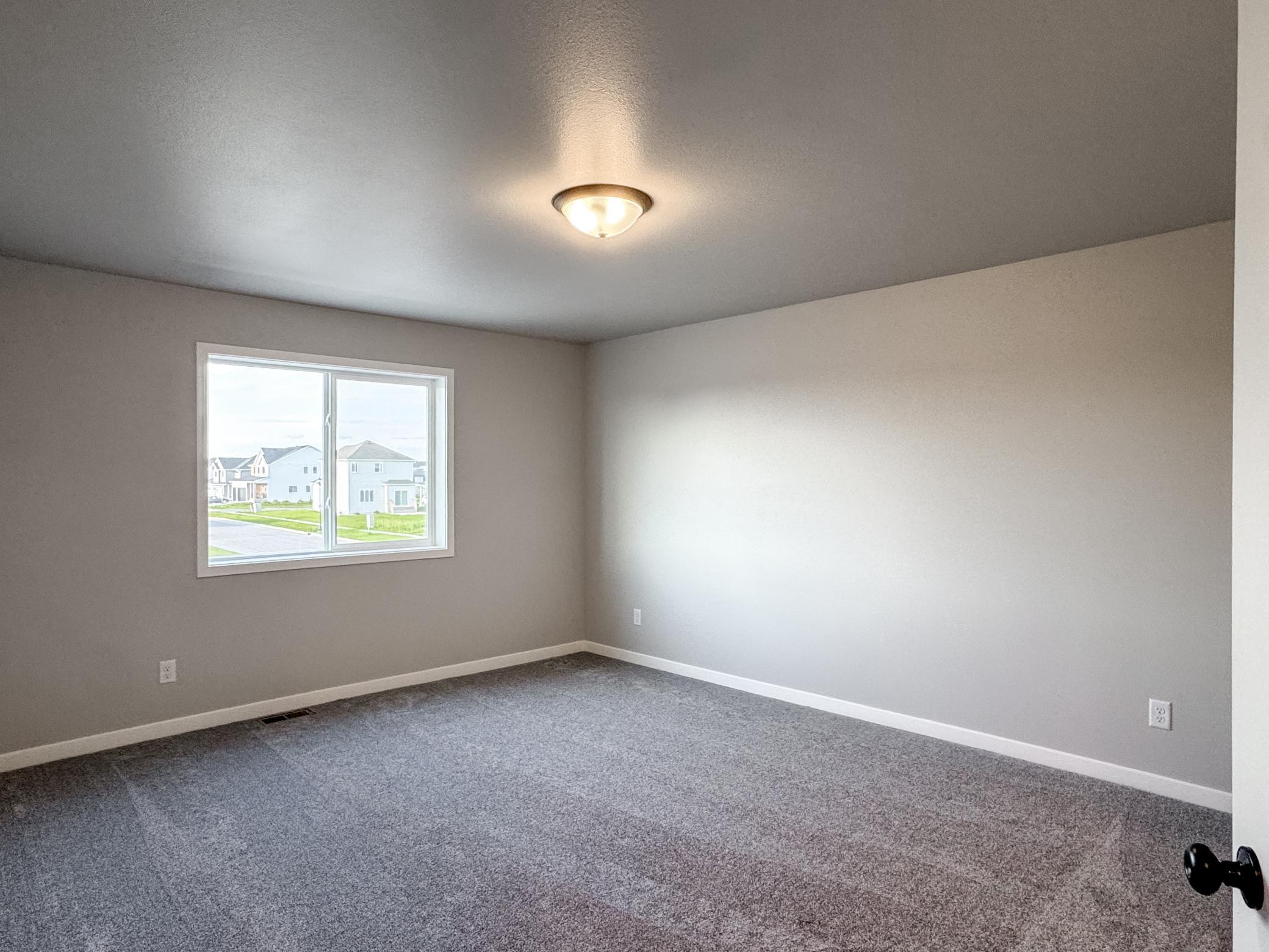 2025 single family home for sale at 1105 Jill Drive W in West Fargo, ND — 3 bed, 2 bath (photo 21 of 35)
