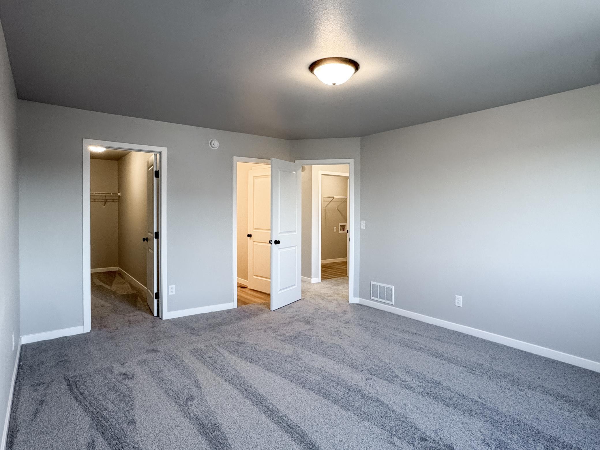 2025 single family home for sale at 1105 Jill Drive W in West Fargo, ND — 3 bed, 2 bath (photo 22 of 35)