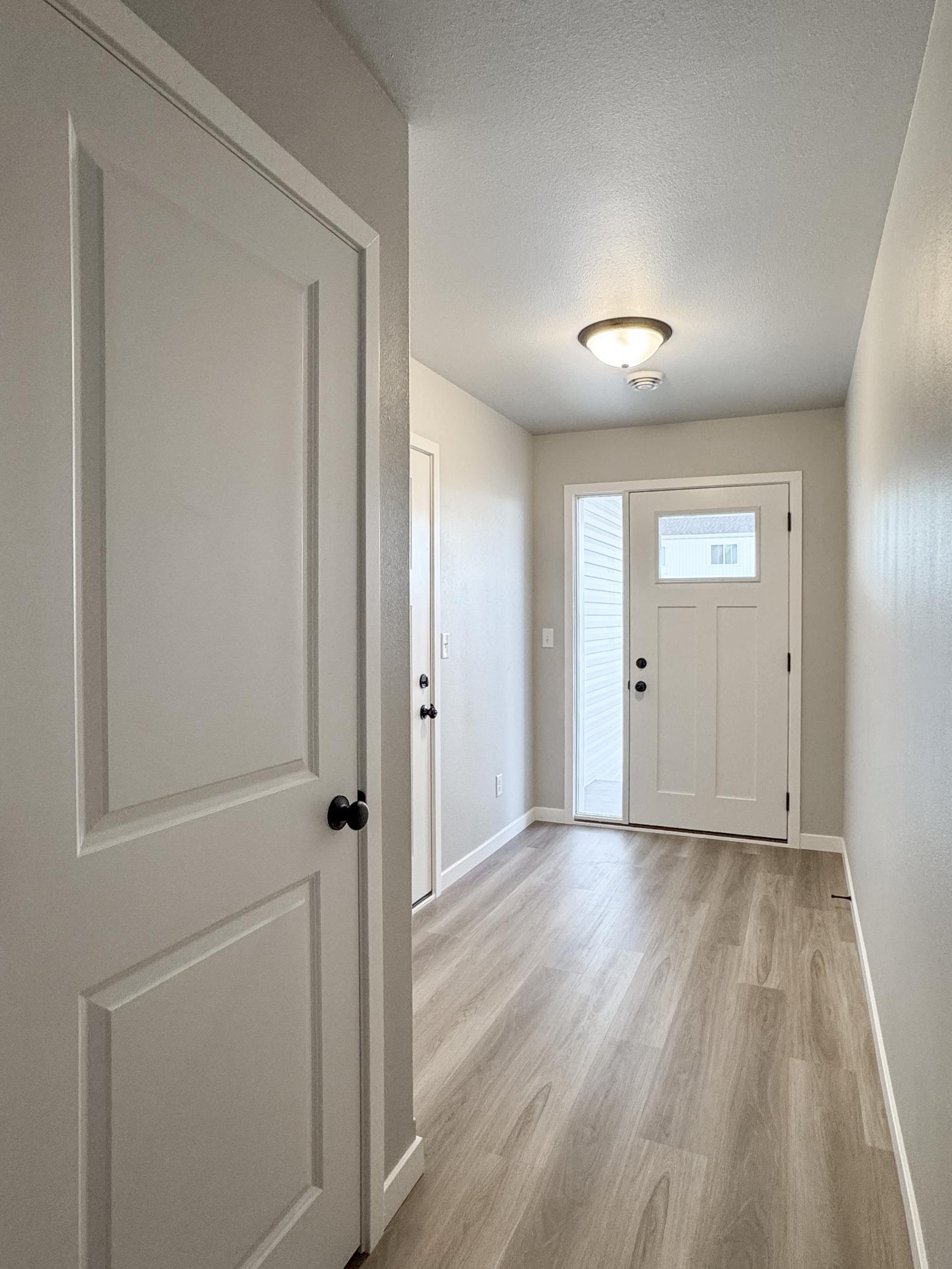 2025 single family home for sale at 1105 Jill Drive W in West Fargo, ND — 3 bed, 2 bath (photo 27 of 35)