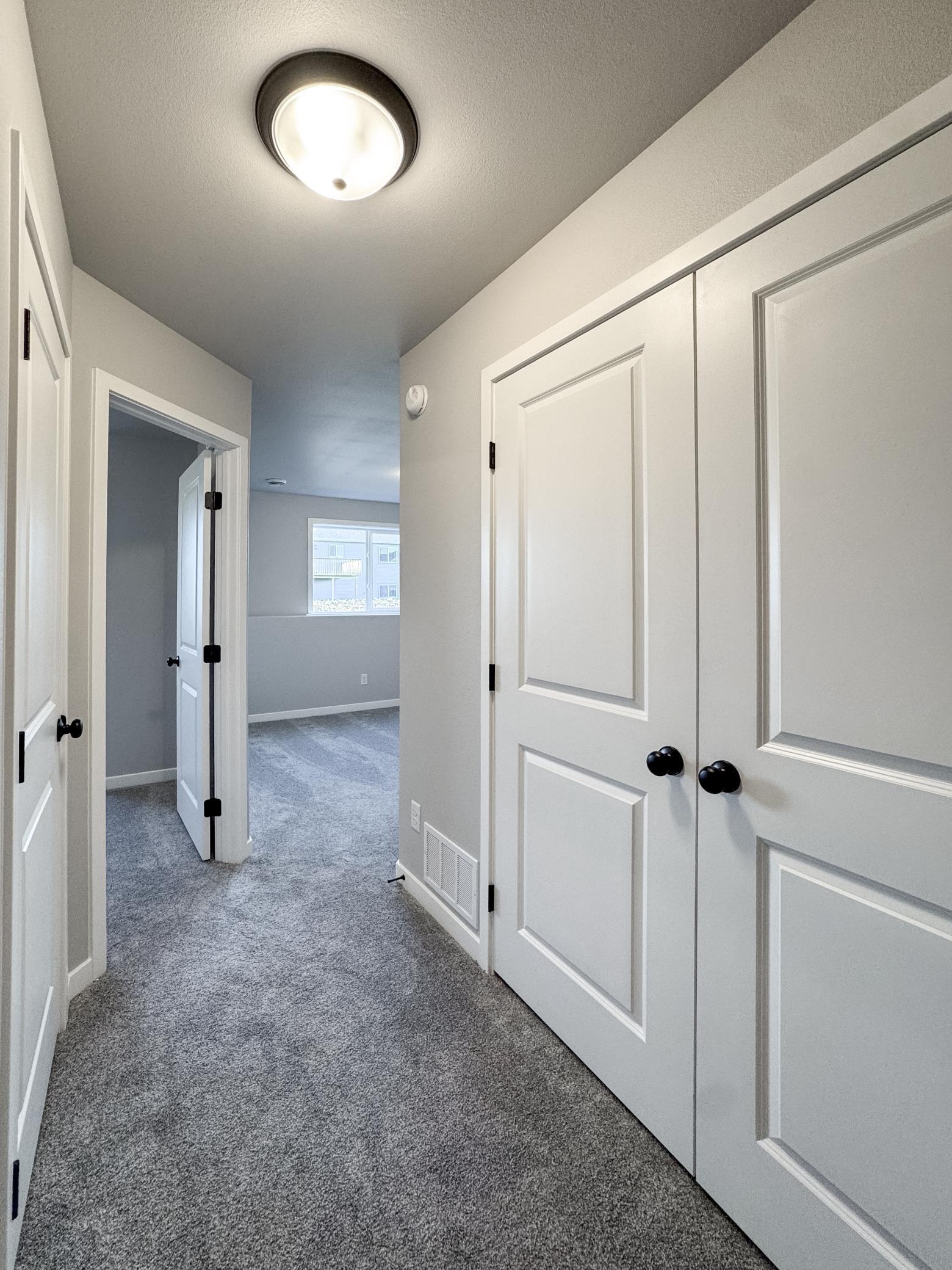 2025 single family home for sale at 1105 Jill Drive W in West Fargo, ND — 3 bed, 2 bath (photo 33 of 35)
