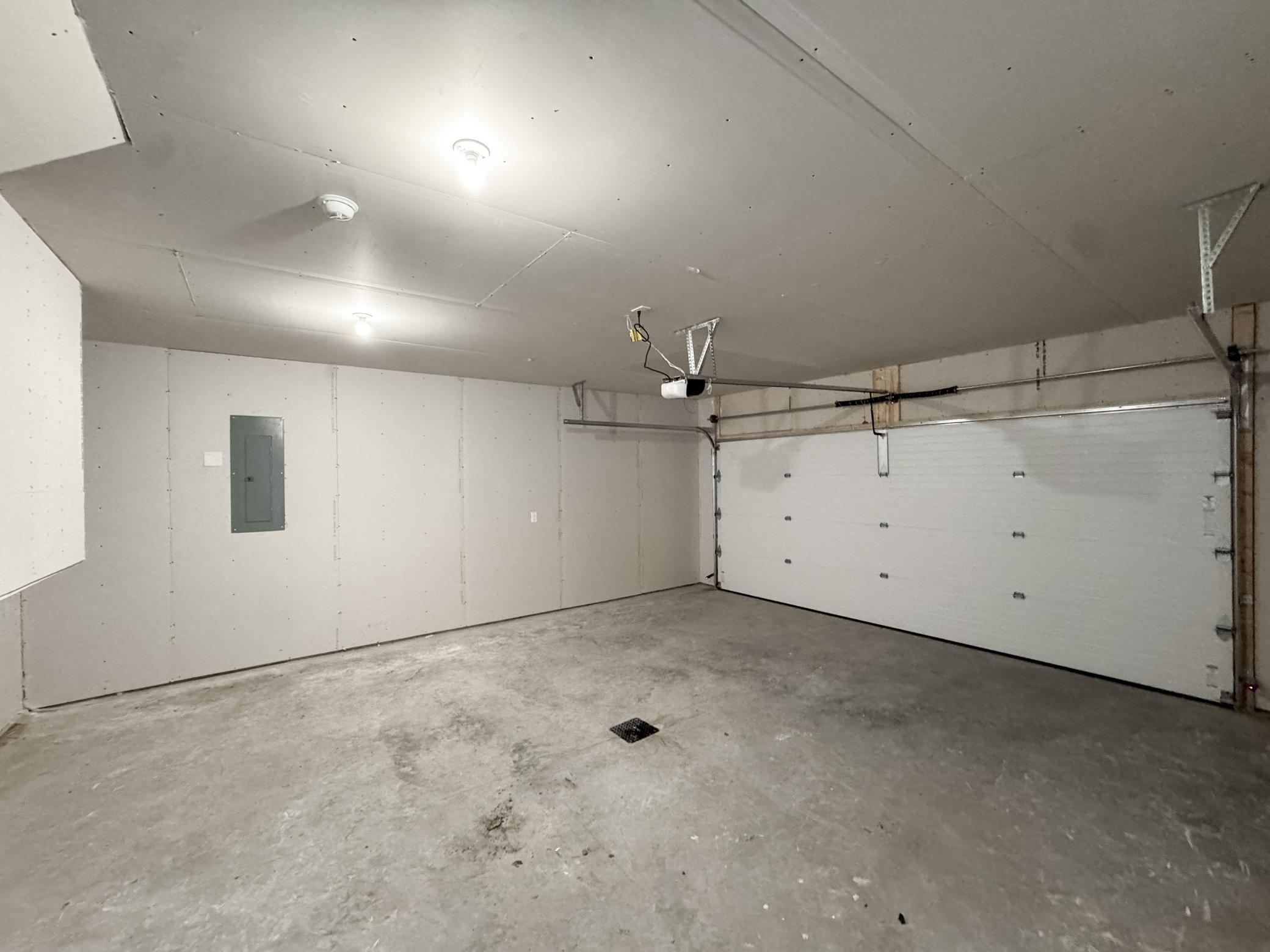 2025 single family home for sale at 1105 Jill Drive W in West Fargo, ND — 3 bed, 2 bath (photo 35 of 35)