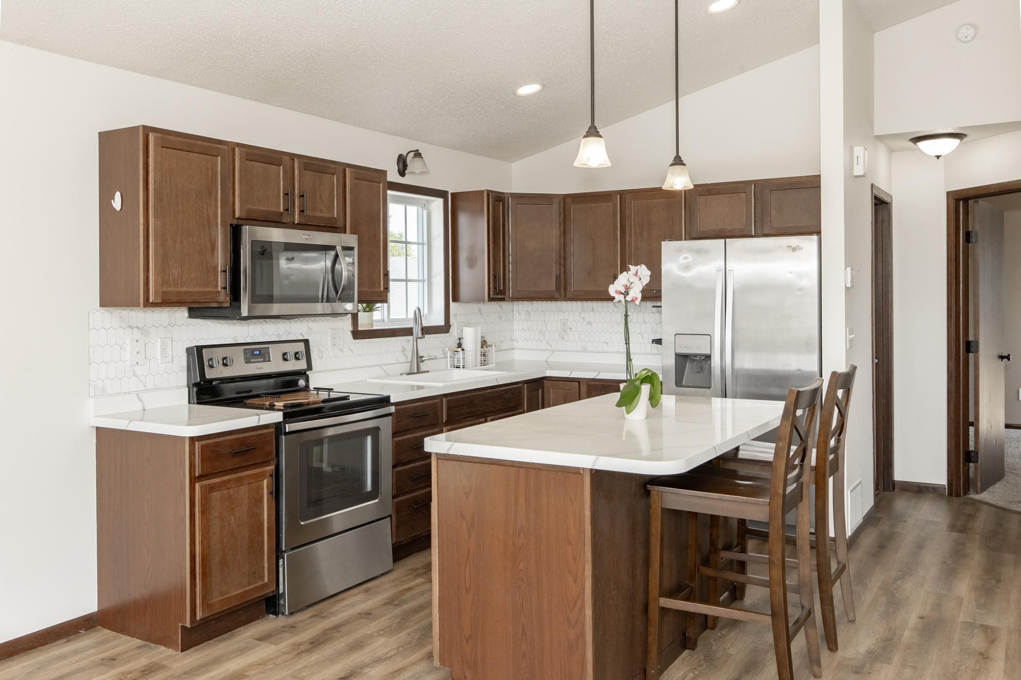 2016 single family home for sale at 613 5th Street E in Horace, ND — 3 bed, 2 bath (photo 13 of 38)