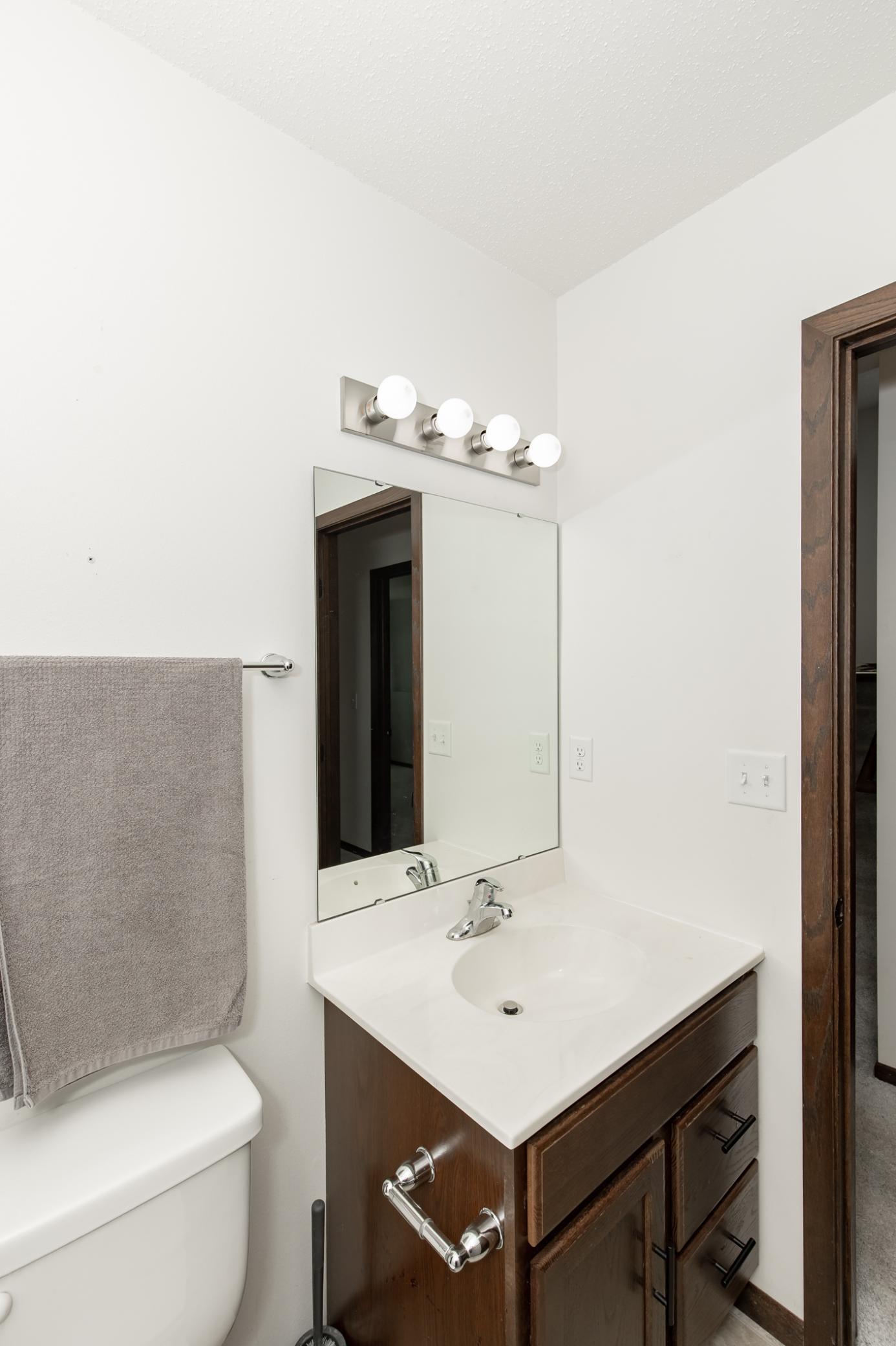 2016 single family home for sale at 613 5th Street E in Horace, ND — 3 bed, 2 bath (photo 29 of 38)