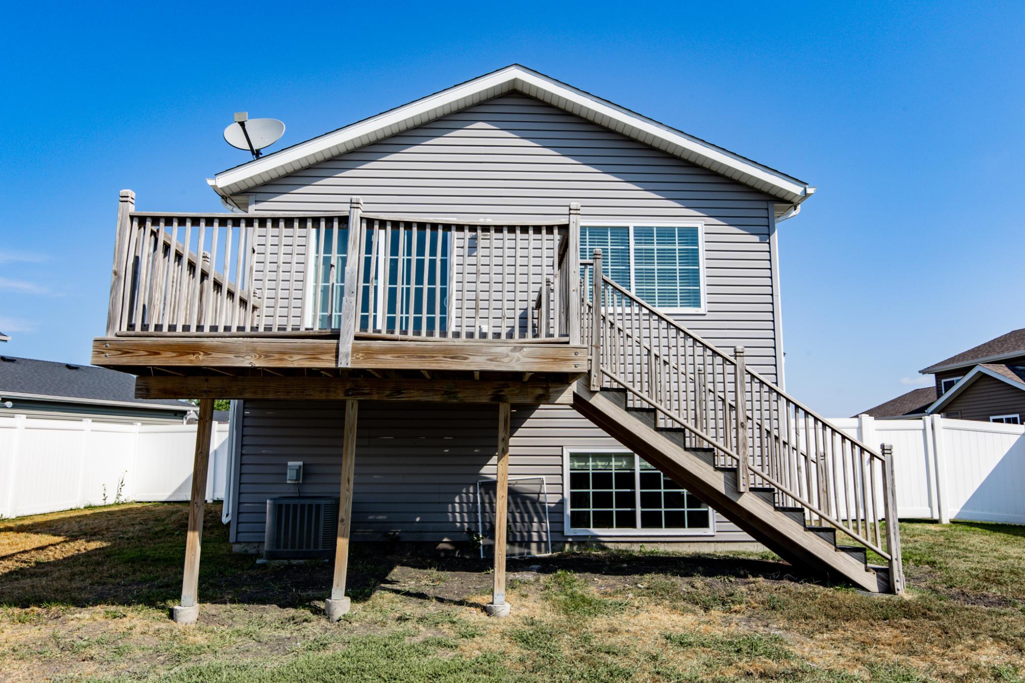 2016 single family home for sale at 613 5th Street E in Horace, ND — 3 bed, 2 bath (photo 35 of 38)
