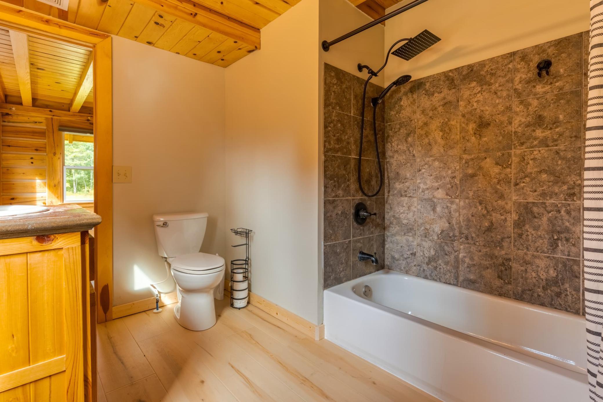 2013 single family home for sale at 9024 Kinn Drive NE in Bemidji, MN — 3 bed, 3 bath (photo 26 of 56)