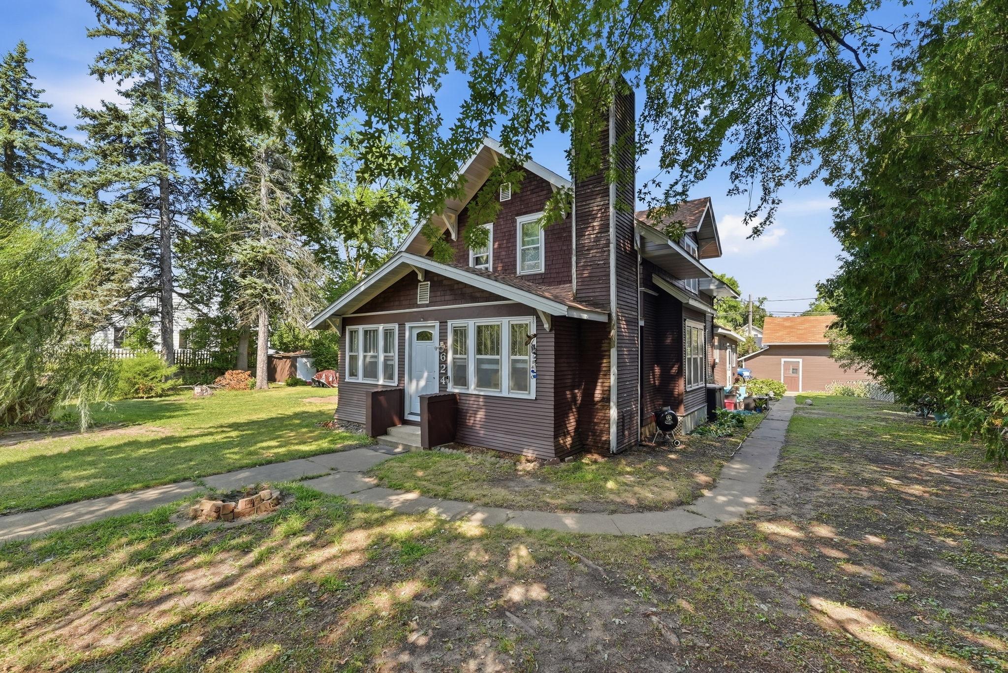 1925 single family home for sale at 624 1st Avenue NE in Long Prairie, MN — 3 bed, 2 bath (photo 3 of 11)