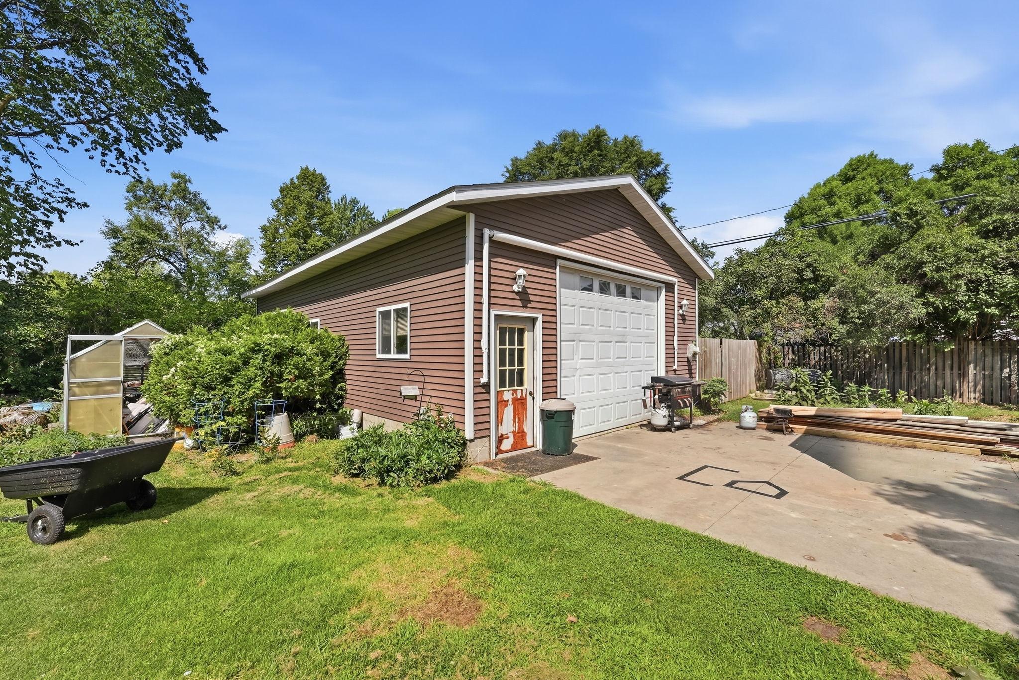 1925 single family home for sale at 624 1st Avenue NE in Long Prairie, MN — 3 bed, 2 bath (photo 4 of 11)