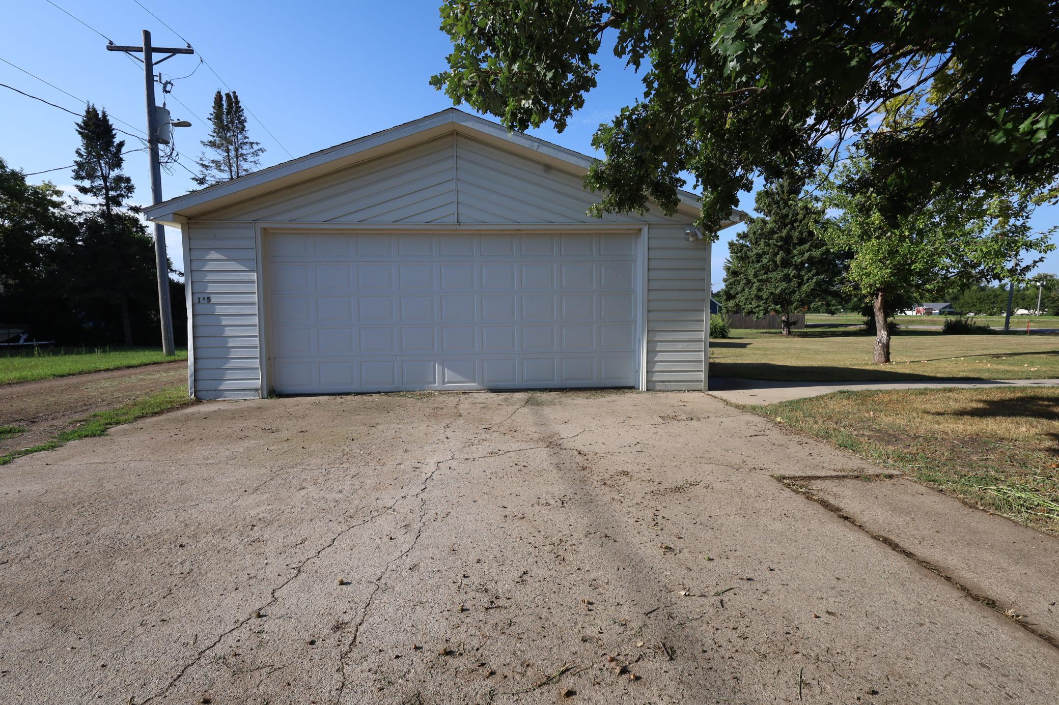 1961 single family home for sale at 115 1st Street in Shelly, MN — 3 bed, 2 bath (photo 19 of 34)
