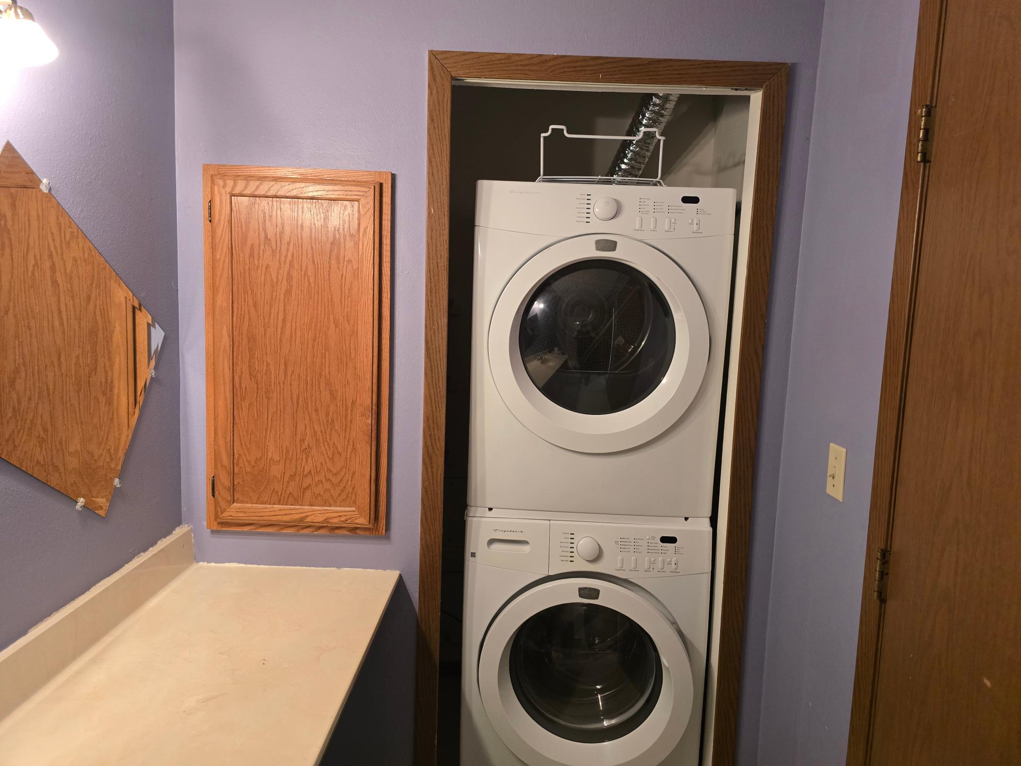 1985 condo for sale at 1727 27th Avenue S in Fargo, ND — 2 bed, 1 bath (photo 12 of 14)
