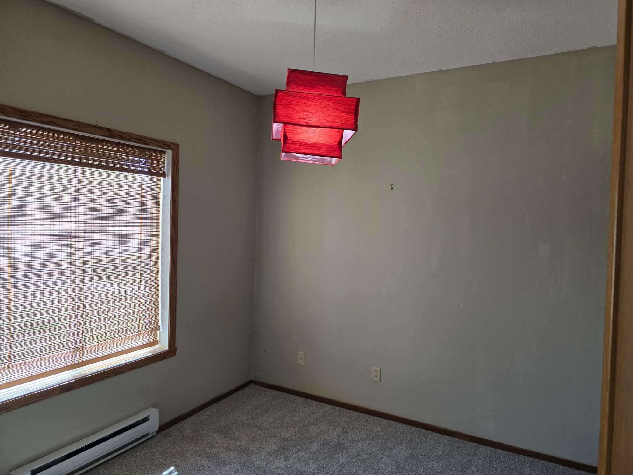 1985 condo for sale at 1727 27th Avenue S in Fargo, ND — 2 bed, 1 bath (photo 9 of 14)