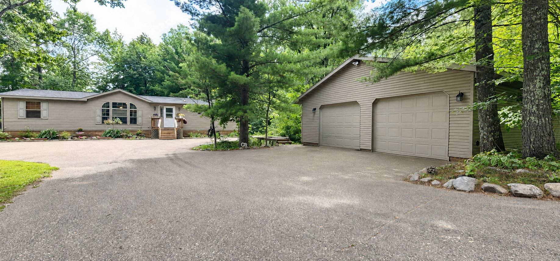 2006 single family home for sale at 6438 Cougar Trail NW in Walker, MN — 3 bed, 2 bath (photo 2 of 28)