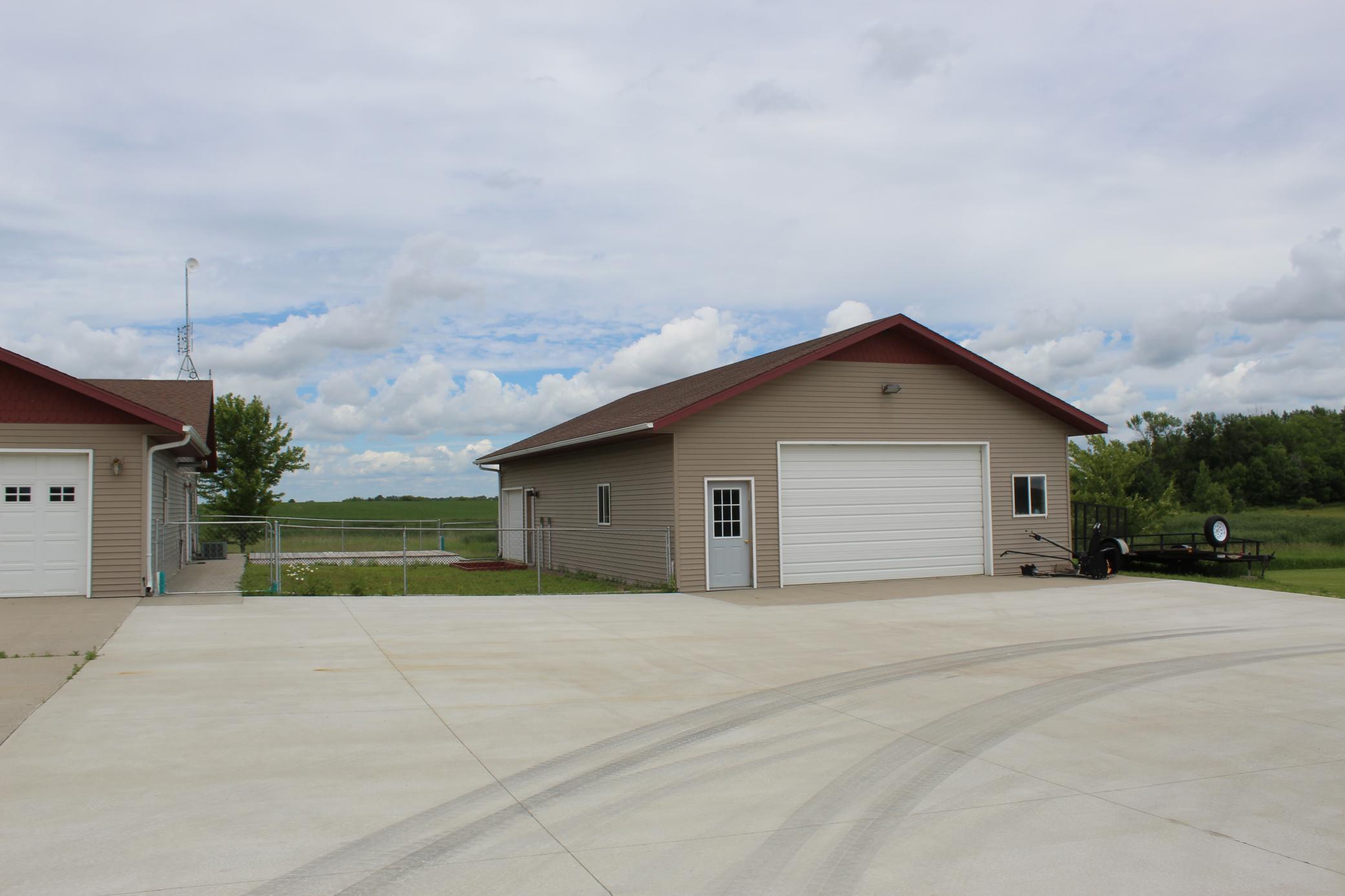 2010 single family home for sale at 22768 N 28th Avenue N in Hawley, MN — 4 bed, 3 bath (photo 7 of 74)