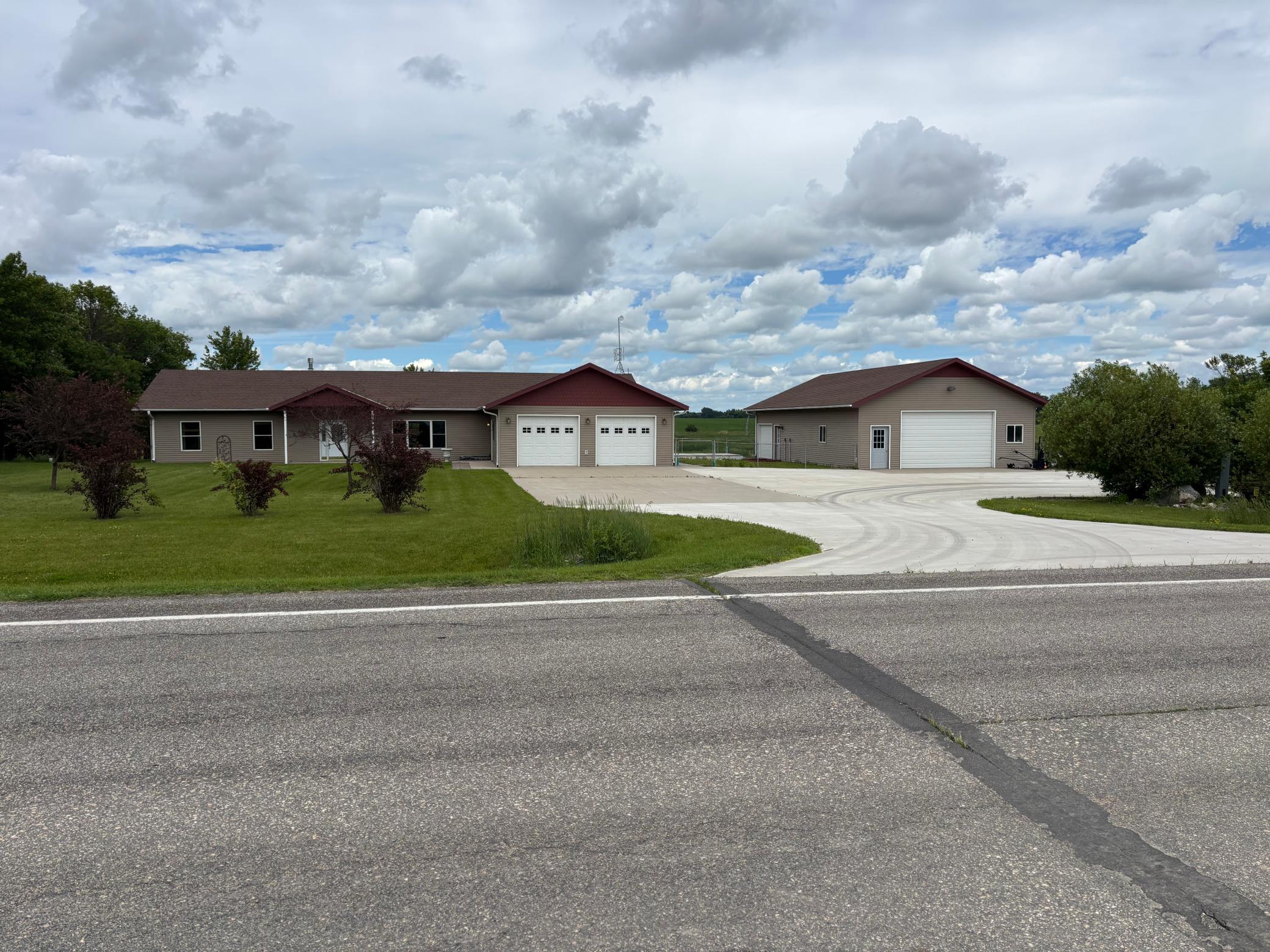 2010 single family home for sale at 22768 N 28th Avenue N in Hawley, MN — 4 bed, 3 bath (photo 69 of 74)