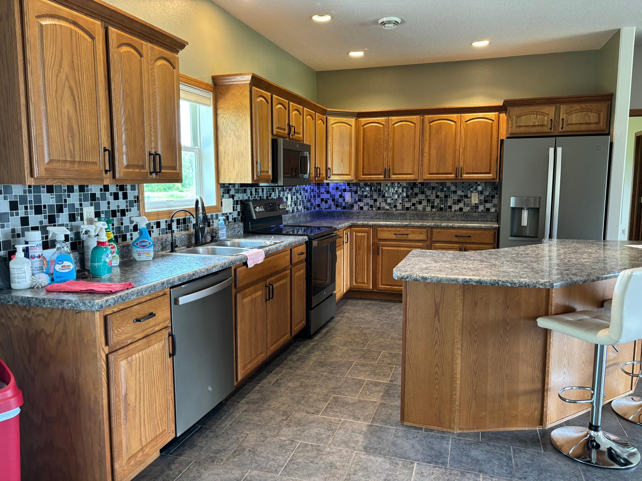 2010 single family home for sale at 22768 N 28th Avenue N in Hawley, MN — 4 bed, 3 bath (photo 9 of 74)