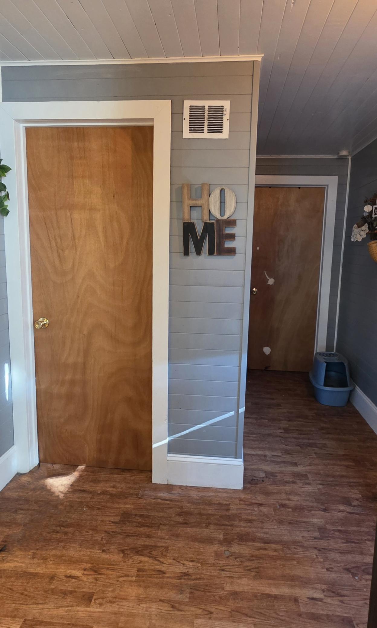 1920 single family home for sale at 805 4th Street NE in Valley City, ND — 2 bed, 1 bath (photo 19 of 24)