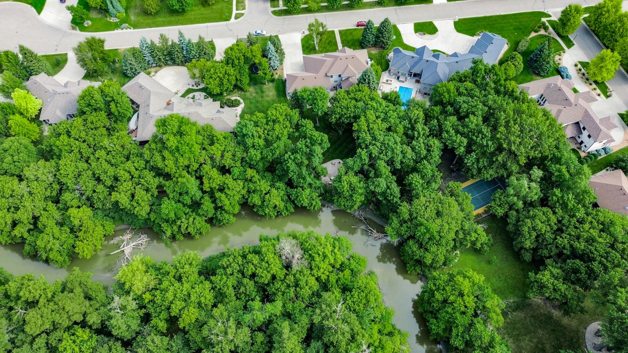 2002 single family home for sale at 461 20th Avenue E in West Fargo, ND — 5 bed, 4 bath (photo 112 of 112)