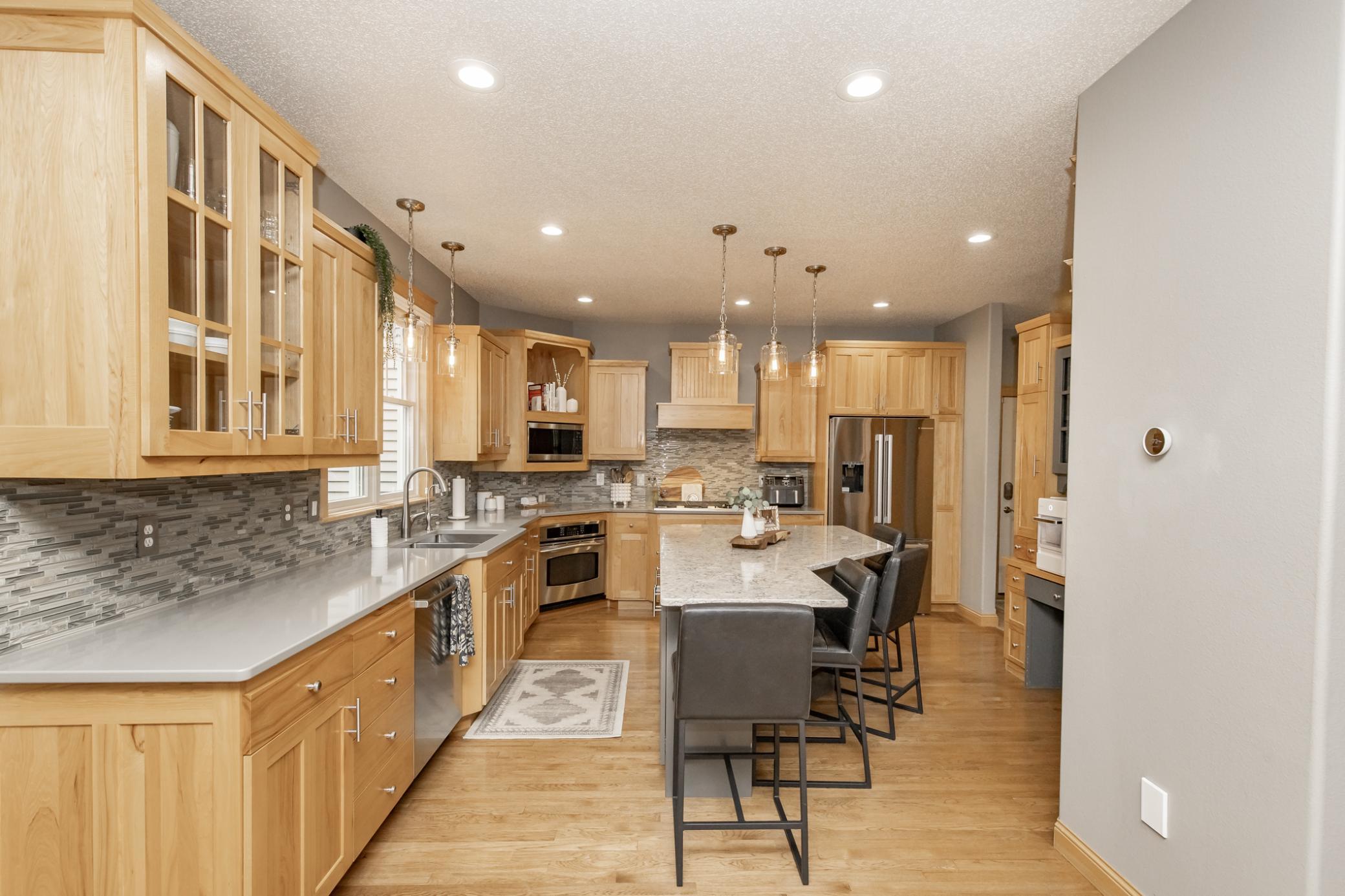 2002 single family home for sale at 461 20th Avenue E in West Fargo, ND — 5 bed, 4 bath (photo 21 of 112)