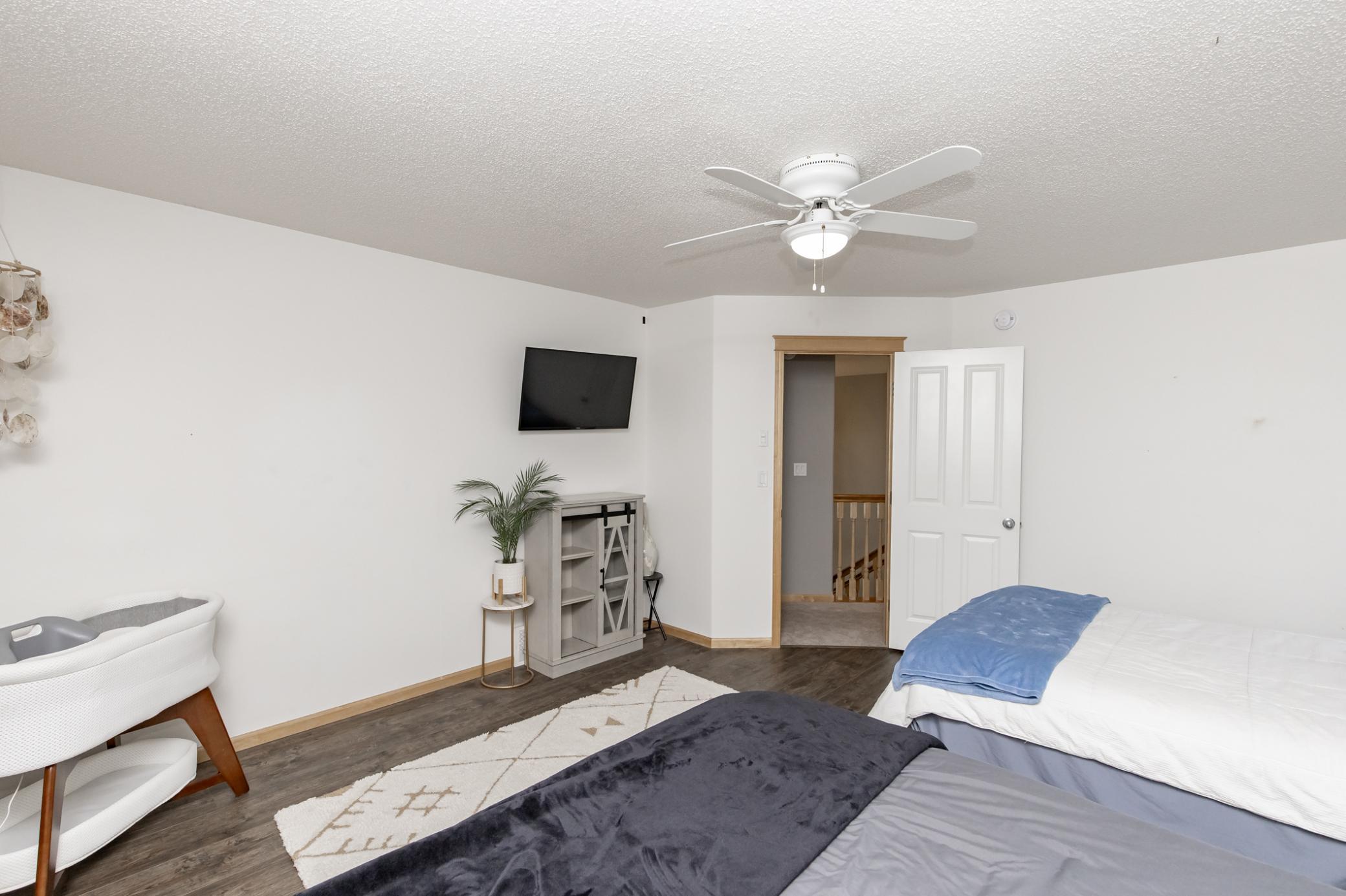 2002 single family home for sale at 461 20th Avenue E in West Fargo, ND — 5 bed, 4 bath (photo 50 of 112)