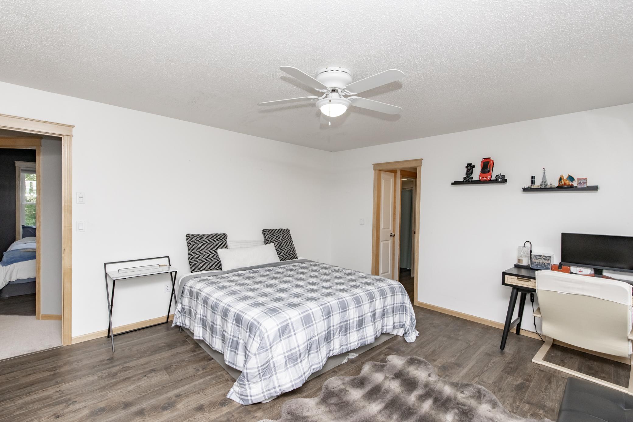 2002 single family home for sale at 461 20th Avenue E in West Fargo, ND — 5 bed, 4 bath (photo 58 of 112)