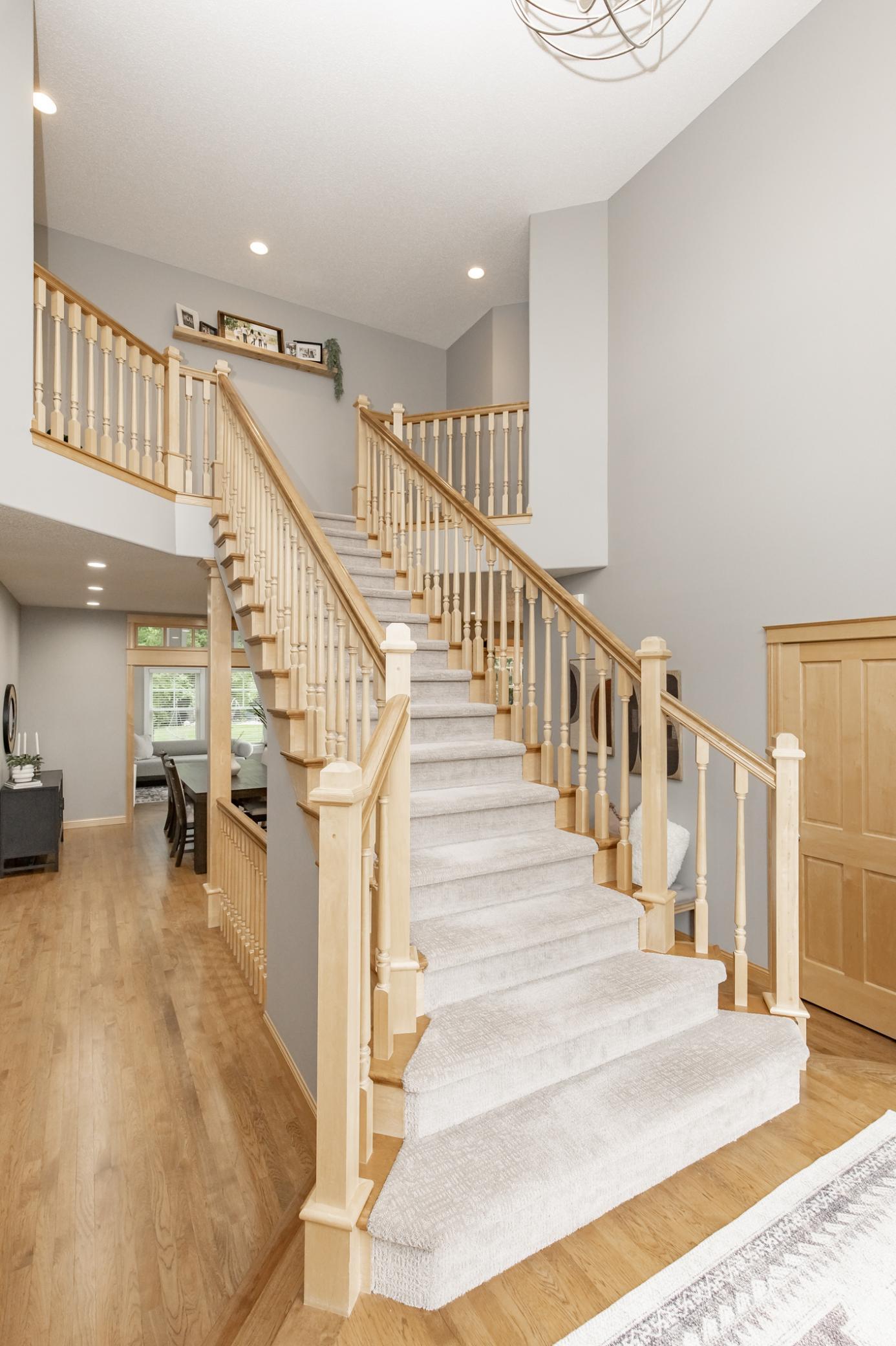 2002 single family home for sale at 461 20th Avenue E in West Fargo, ND — 5 bed, 4 bath (photo 7 of 112)