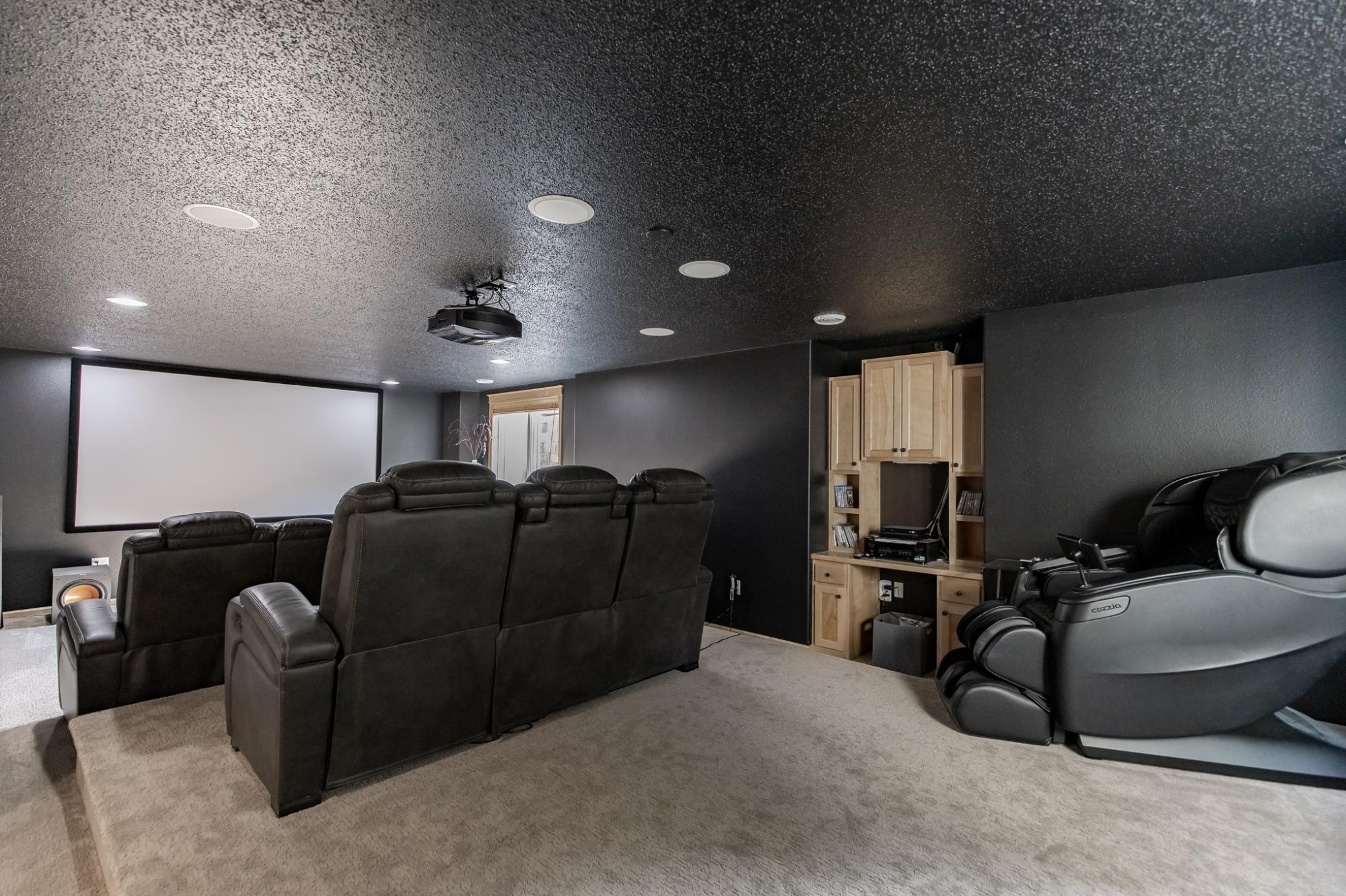 2002 single family home for sale at 461 20th Avenue E in West Fargo, ND — 5 bed, 4 bath (photo 61 of 112)