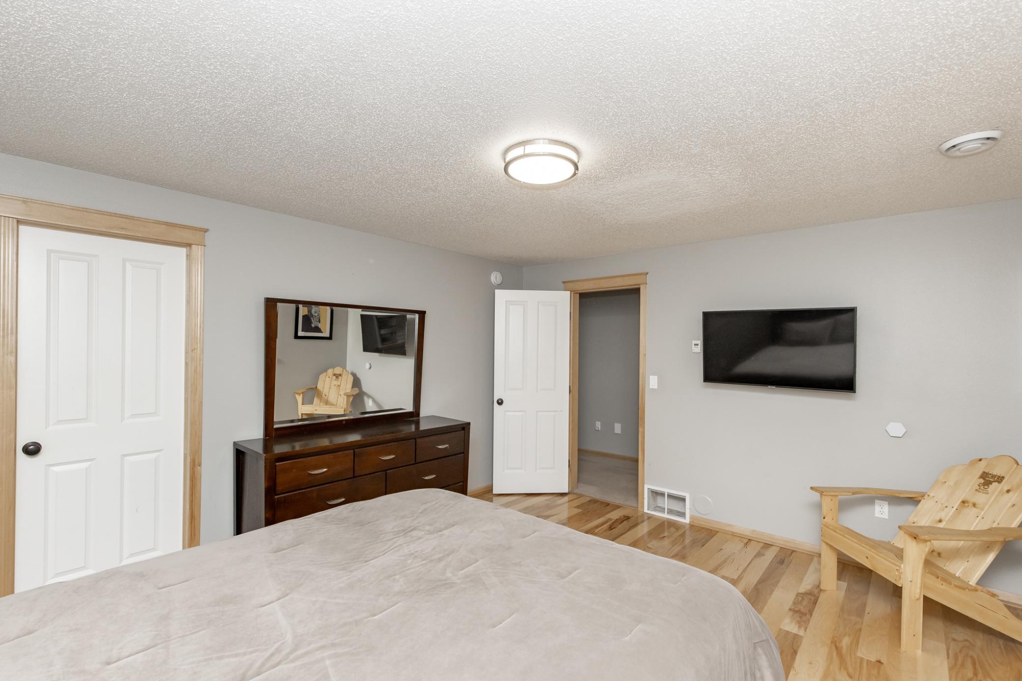 2002 single family home for sale at 461 20th Avenue E in West Fargo, ND — 5 bed, 4 bath (photo 66 of 112)