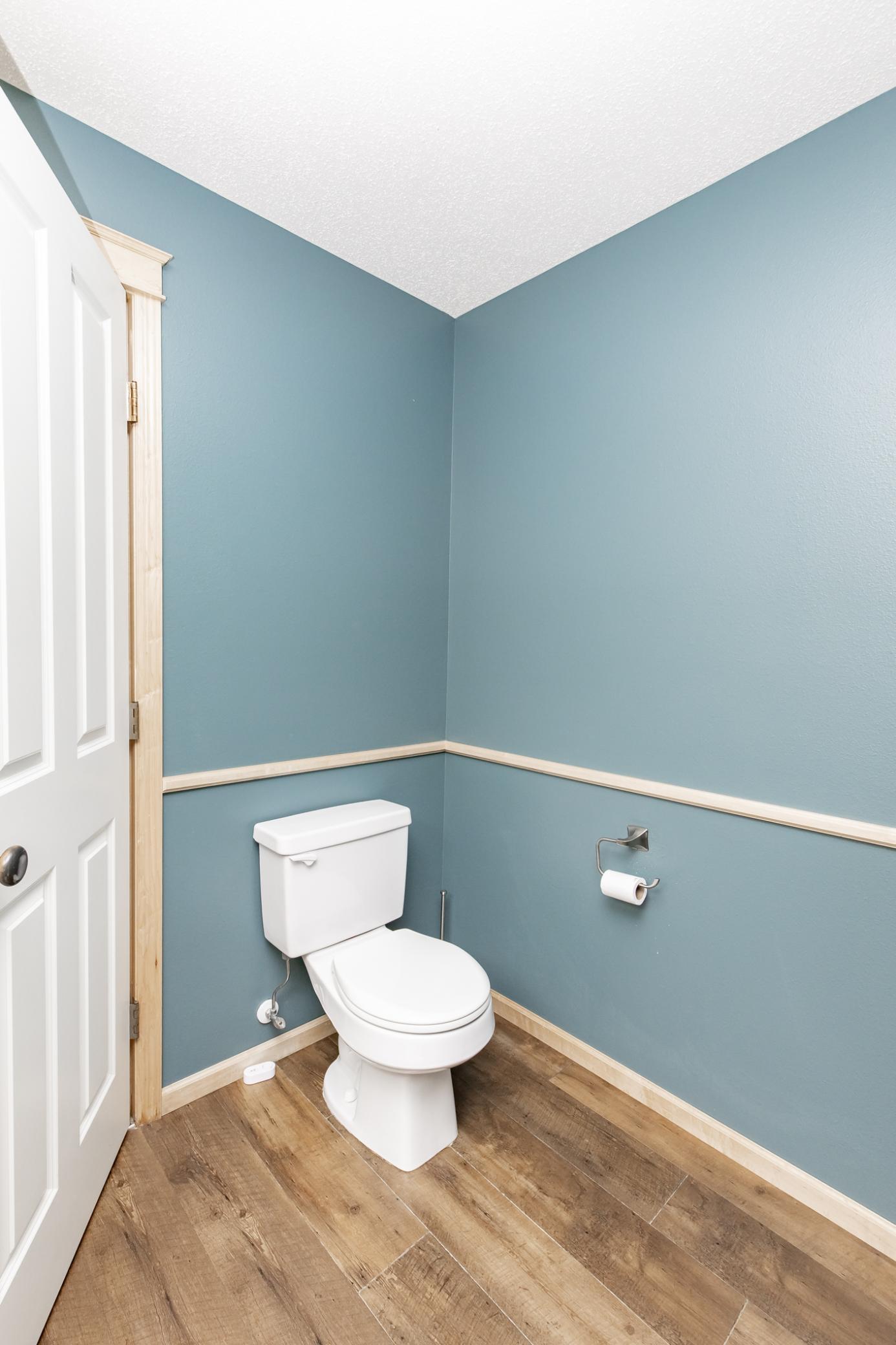 2002 single family home for sale at 461 20th Avenue E in West Fargo, ND — 5 bed, 4 bath (photo 74 of 112)