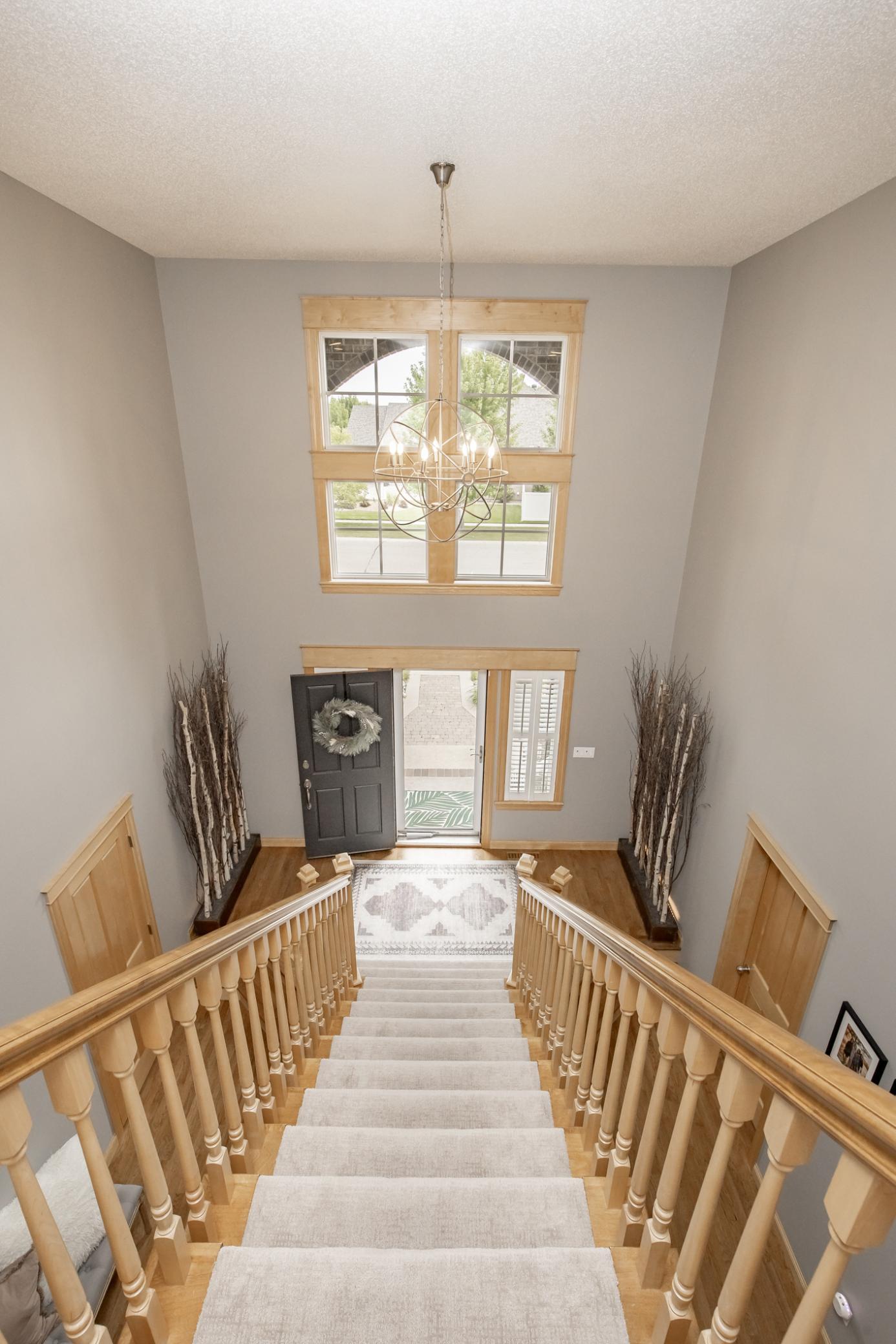 2002 single family home for sale at 461 20th Avenue E in West Fargo, ND — 5 bed, 4 bath (photo 9 of 112)