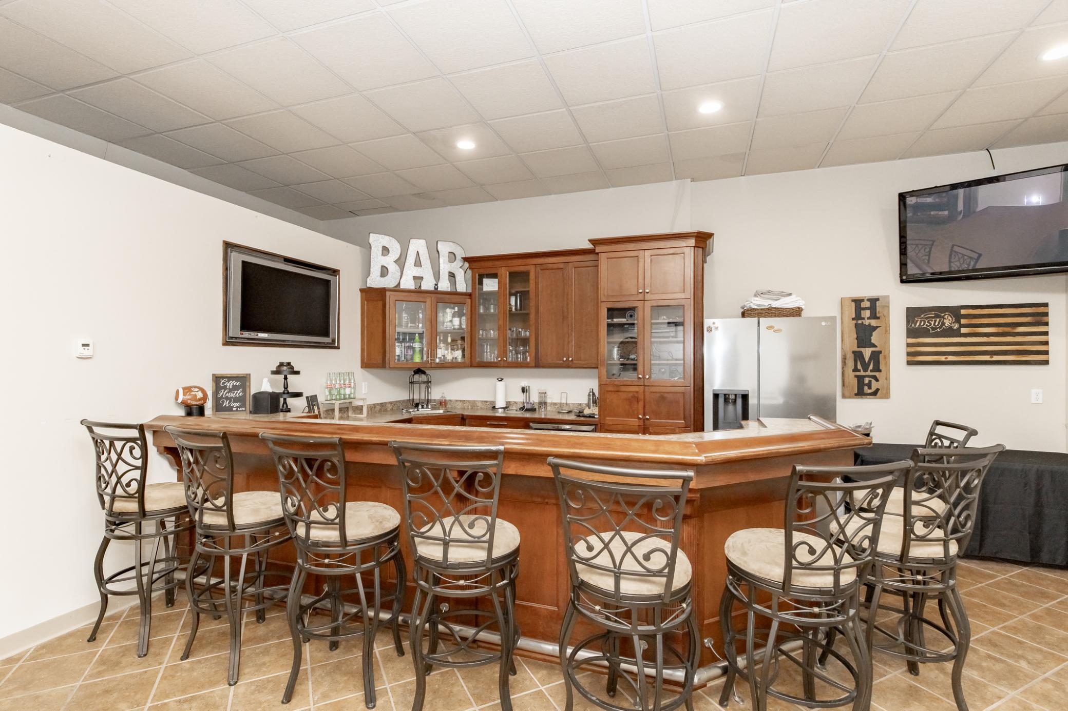 2002 single family home for sale at 461 20th Avenue E in West Fargo, ND — 5 bed, 4 bath (photo 84 of 112)