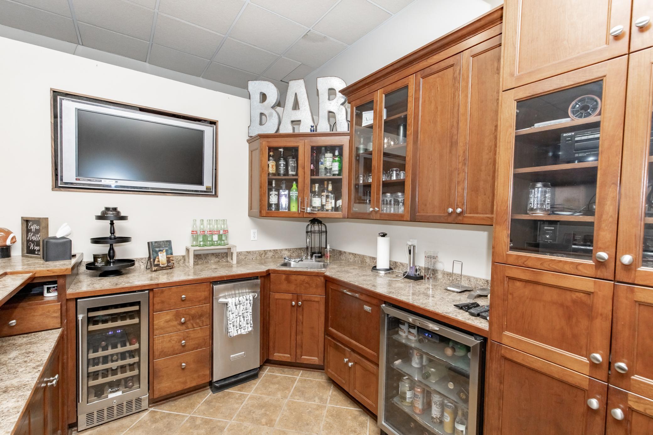 2002 single family home for sale at 461 20th Avenue E in West Fargo, ND — 5 bed, 4 bath (photo 86 of 112)