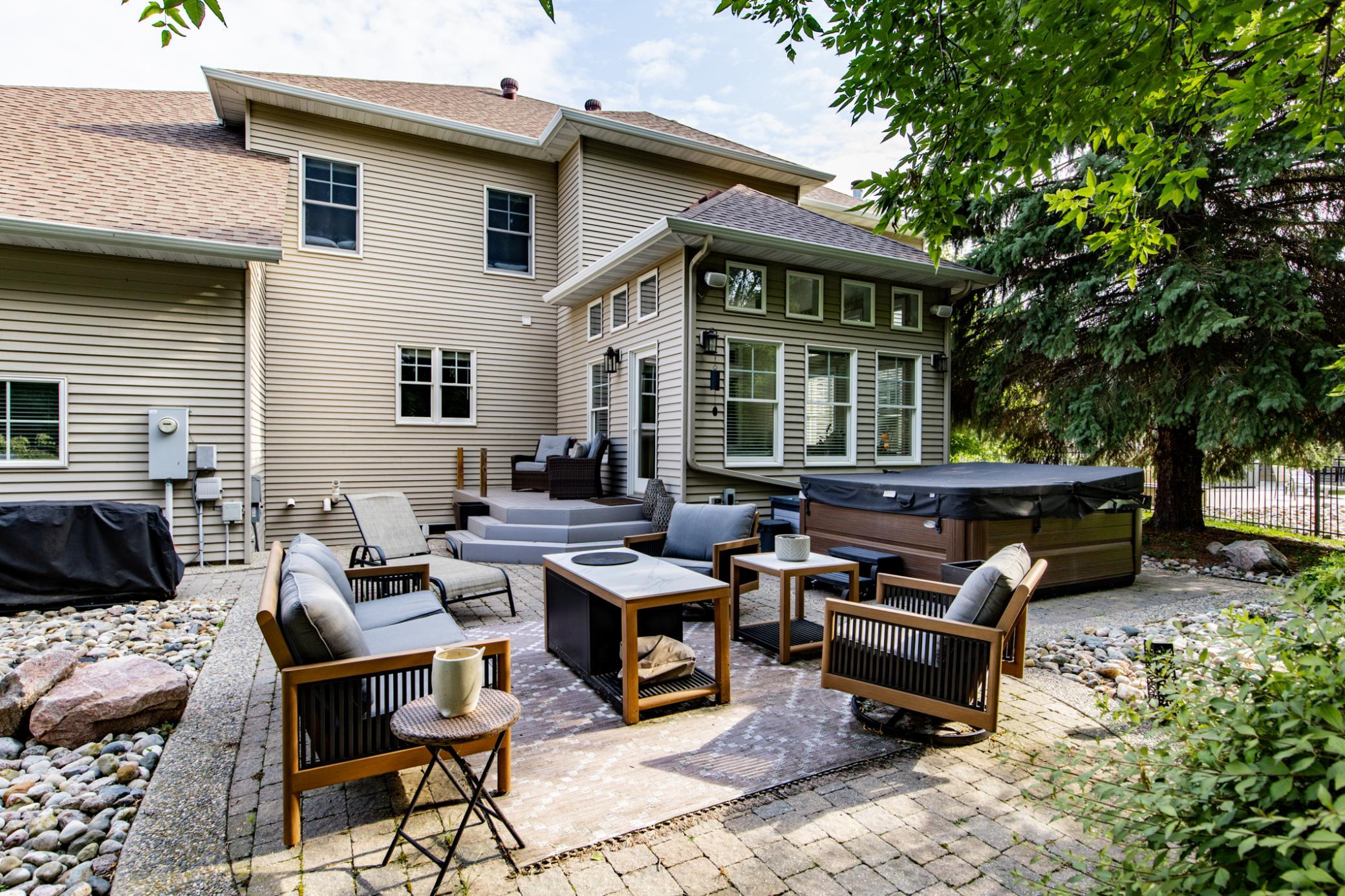 2002 single family home for sale at 461 20th Avenue E in West Fargo, ND — 5 bed, 4 bath (photo 87 of 112)