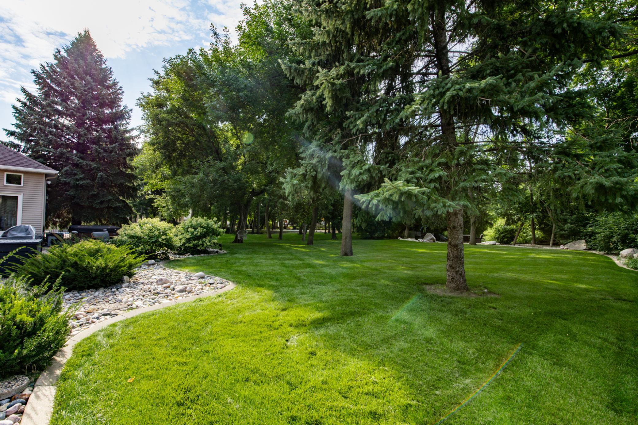 2002 single family home for sale at 461 20th Avenue E in West Fargo, ND — 5 bed, 4 bath (photo 91 of 112)
