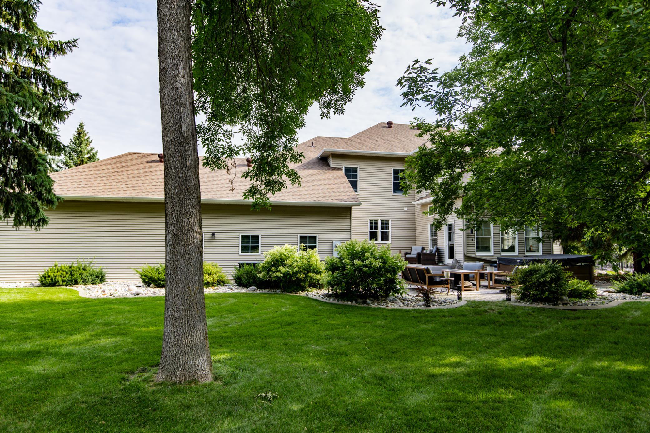 2002 single family home for sale at 461 20th Avenue E in West Fargo, ND — 5 bed, 4 bath (photo 94 of 112)