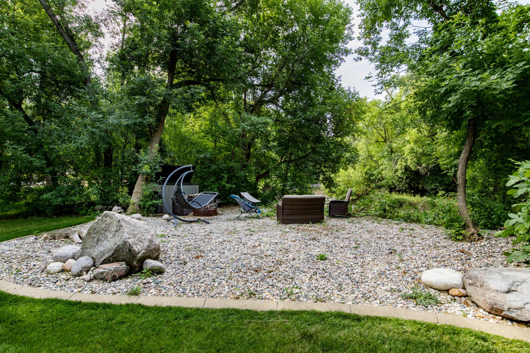 2002 single family home for sale at 461 20th Avenue E in West Fargo, ND — 5 bed, 4 bath (photo 95 of 112)