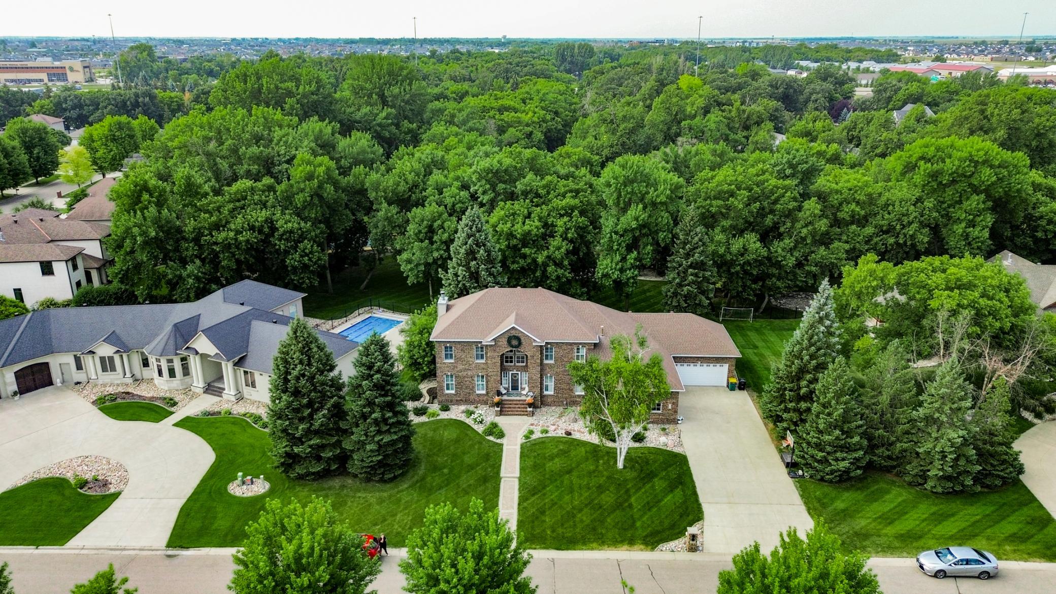 2002 single family home for sale at 461 20th Avenue E in West Fargo, ND — 5 bed, 4 bath (photo 98 of 112)