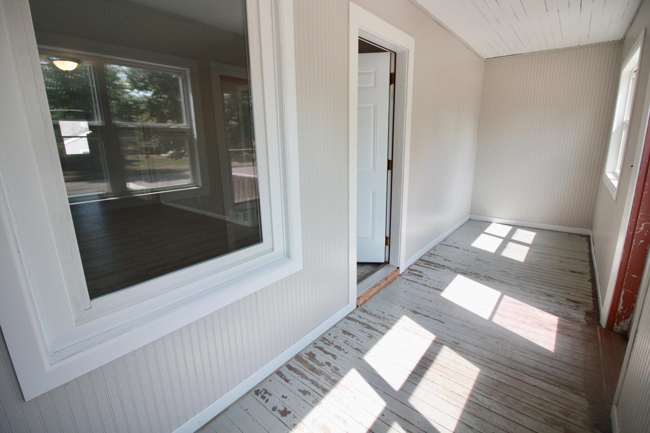1908 single family home for sale at 518 Andrews Avenue in Breckenridge, MN — 2 bed, 1 bath (photo 18 of 43)