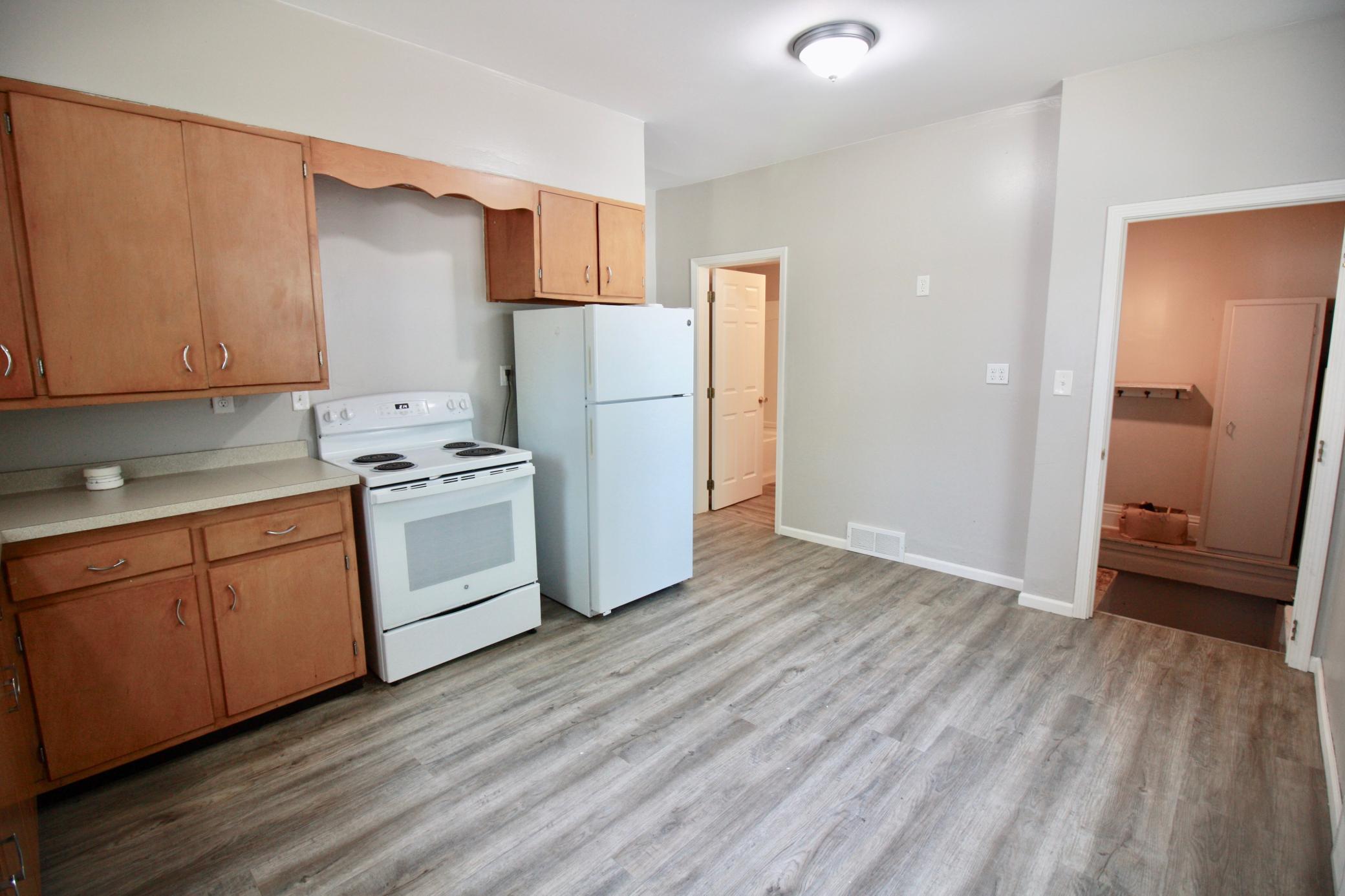 1908 single family home for sale at 518 Andrews Avenue in Breckenridge, MN — 2 bed, 1 bath (photo 8 of 43)