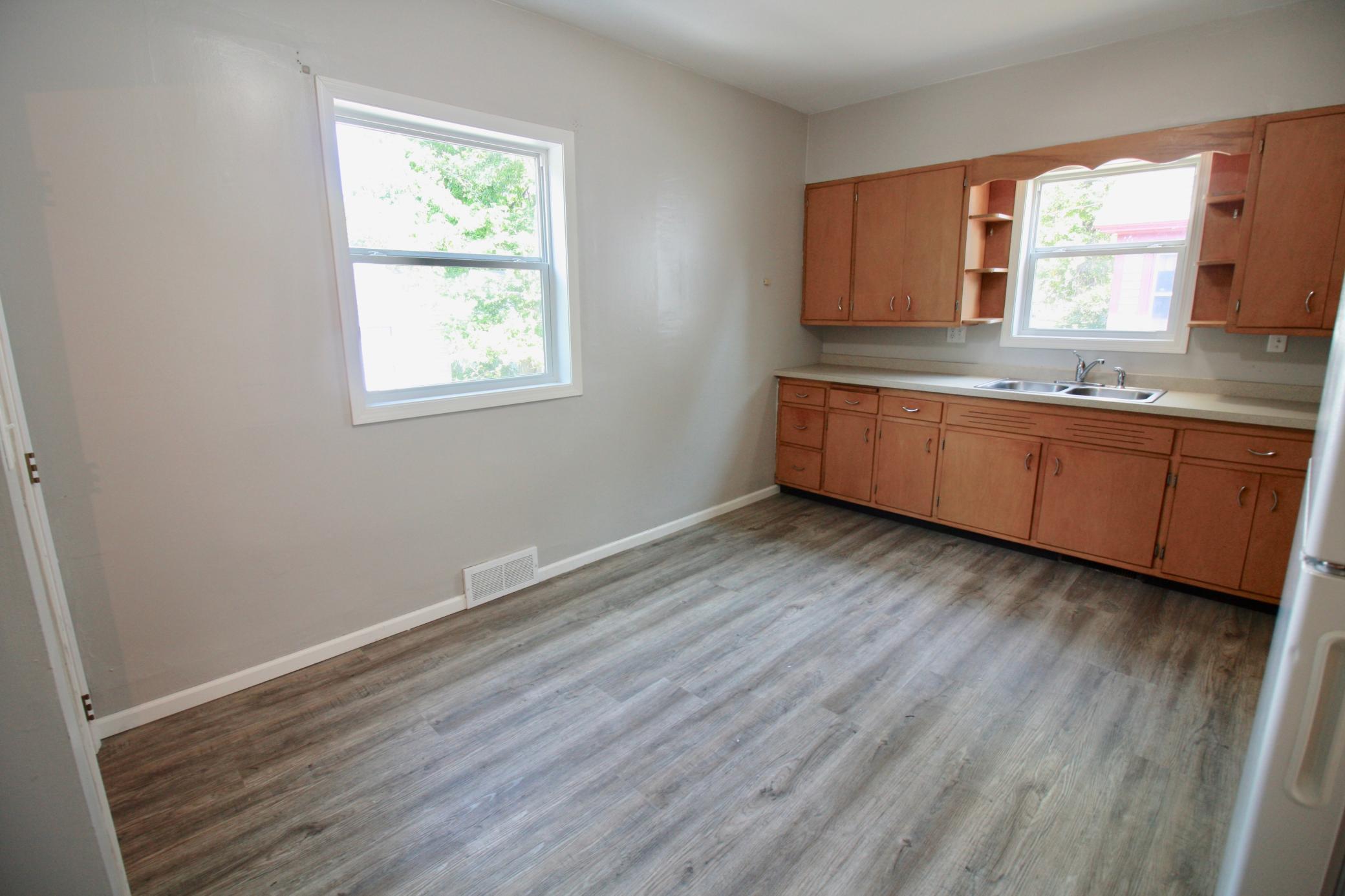 1908 single family home for sale at 518 Andrews Avenue in Breckenridge, MN — 2 bed, 1 bath (photo 9 of 43)