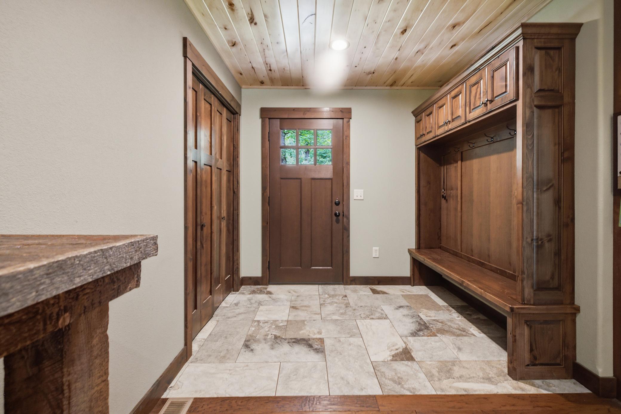 2017 single family home for sale at 3800 Branch Trail in Pequot Lakes, MN — 5 bed, 3 bath (photo 2 of 76)